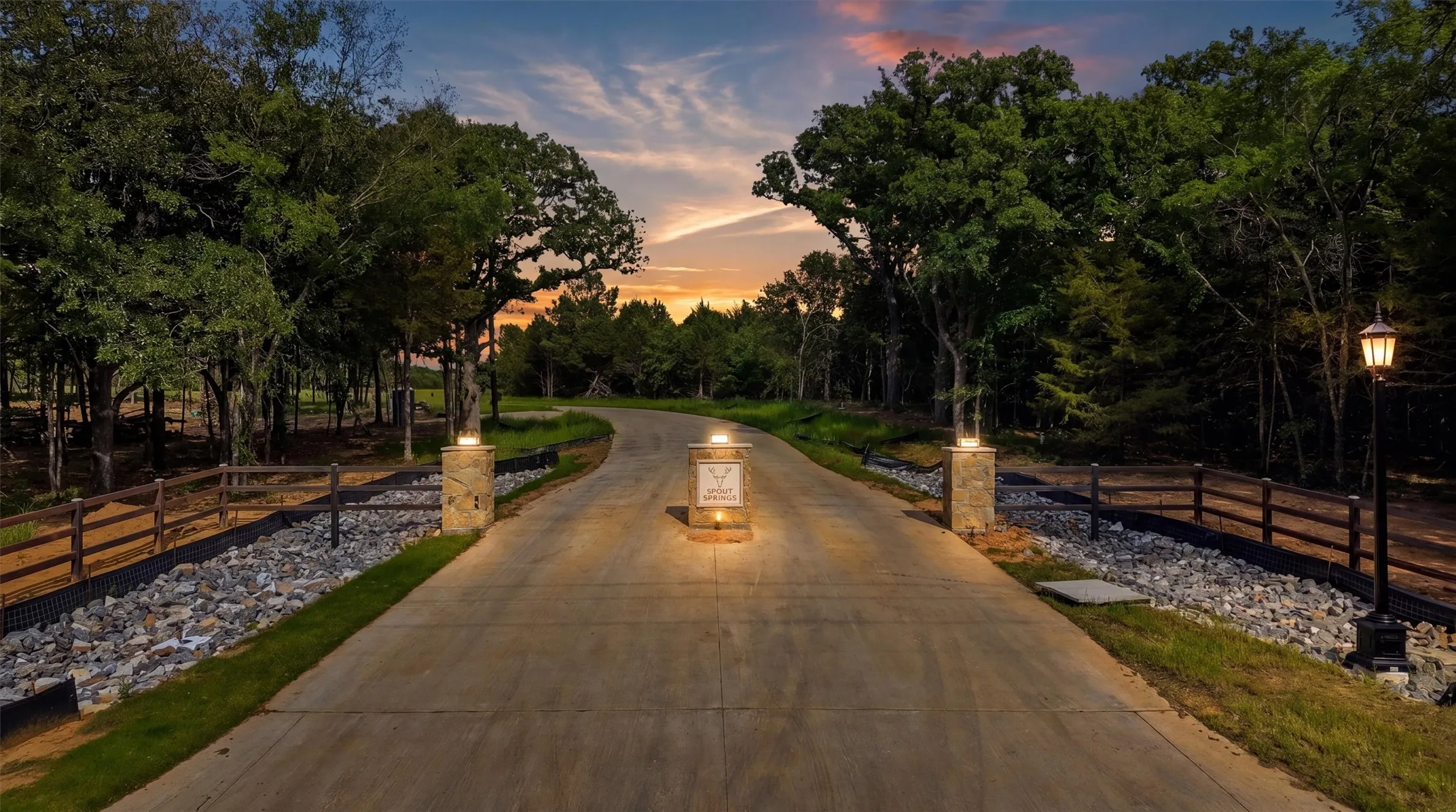 Improved Land For Sale in Grayson County , 444 White Tail Way, Pottsboro, Texas 75076, 0, 0, Garage spaces, 0 Sqft, built in 0, Price $240,000, mls#21322351, Real Estate Agent in Pottsboro, Homes For Sale in Grayson county, Homes For Sale in Pottsboro, Realtor in Pottsboro Texas, Real Estate Brokerage Independent Realty Texas, Luminita Cordes Realtor