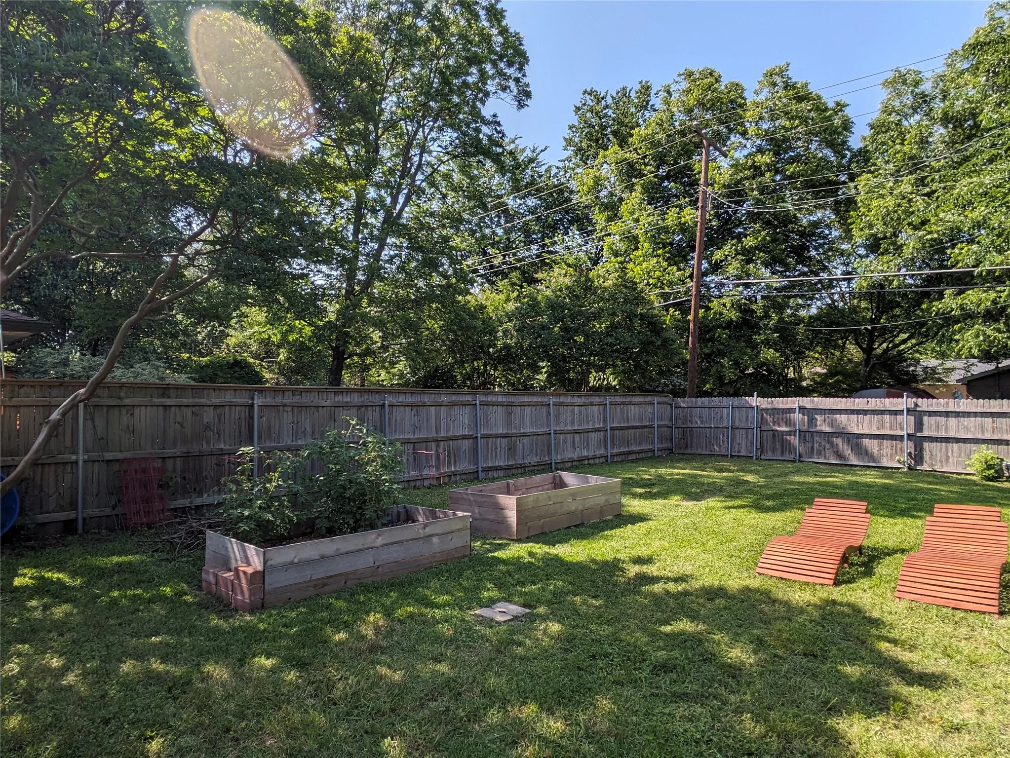 Single Family Residence For Sale in Dallas County , 2209 Costa Mesa Drive, Dallas, Texas 75228, 3 Bedroom, 1 Bathroom, 1 Garage spaces, 1,256 Sqft, built in 1955, mls#21321929, Real Estate Agent in Dallas, Homes For Sale in Dallas county, Homes For Sale in Dallas, Realtor in Dallas Texas, Real Estate Brokerage Independent Realty Texas, Luminita Cordes Realtor