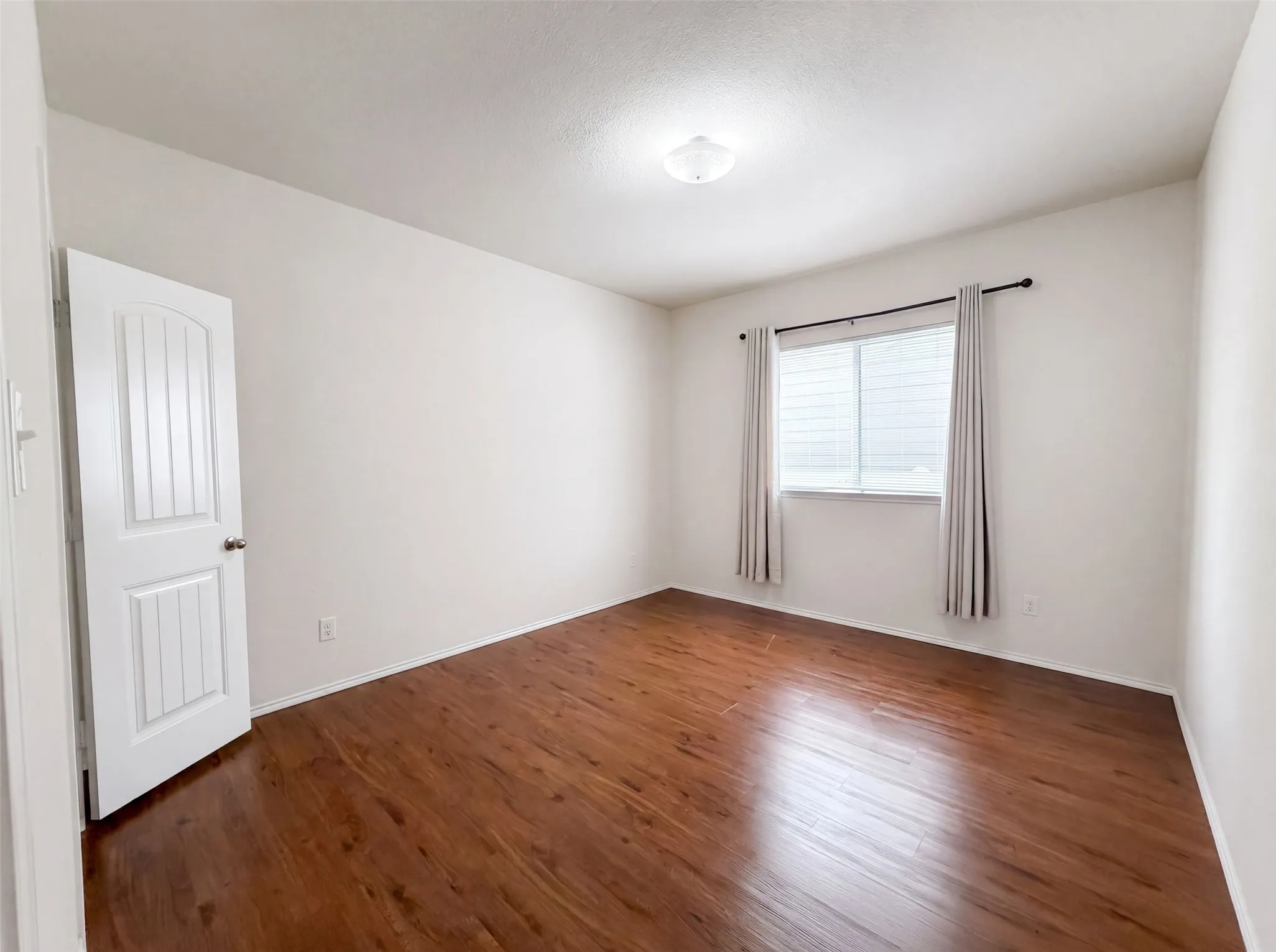Single Family Residence For Sale in Denton County , 9165 Blackstone Drive, Providence Village, Texas 76227, 3 Bedroom, 3 Bathroom, 2 Garage spaces, 2,600 Sqft, built in 2015, mls#21322603, Real Estate Agent in Providence Village, Homes For Sale in Denton county, Homes For Sale in Providence Village, Realtor in Providence Village Texas, Real Estate Brokerage Independent Realty Texas, Luminita Cordes Realtor