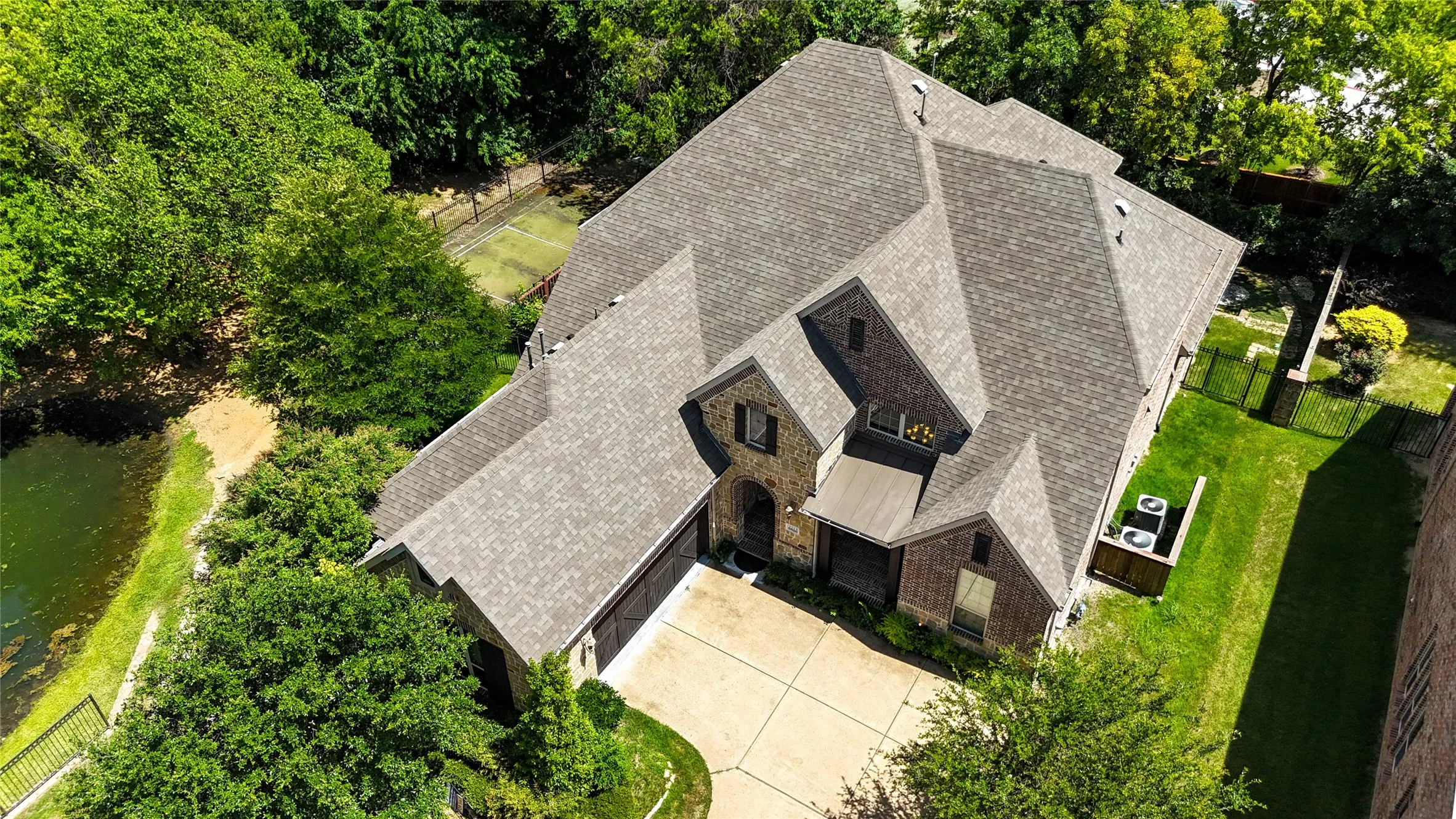 Single Family Residence For Sale in Tarrant County , 2213 Cotswold Valley Court, Southlake, Texas 76092, 5 Bedroom, 5 Bathroom, 2 Garage spaces, 3,797 Sqft, built in 2014, mls#21315991, Real Estate Agent in Southlake, Homes For Sale in Tarrant county, Homes For Sale in Southlake, Realtor in Southlake Texas, Real Estate Brokerage Independent Realty Texas, Luminita Cordes Realtor