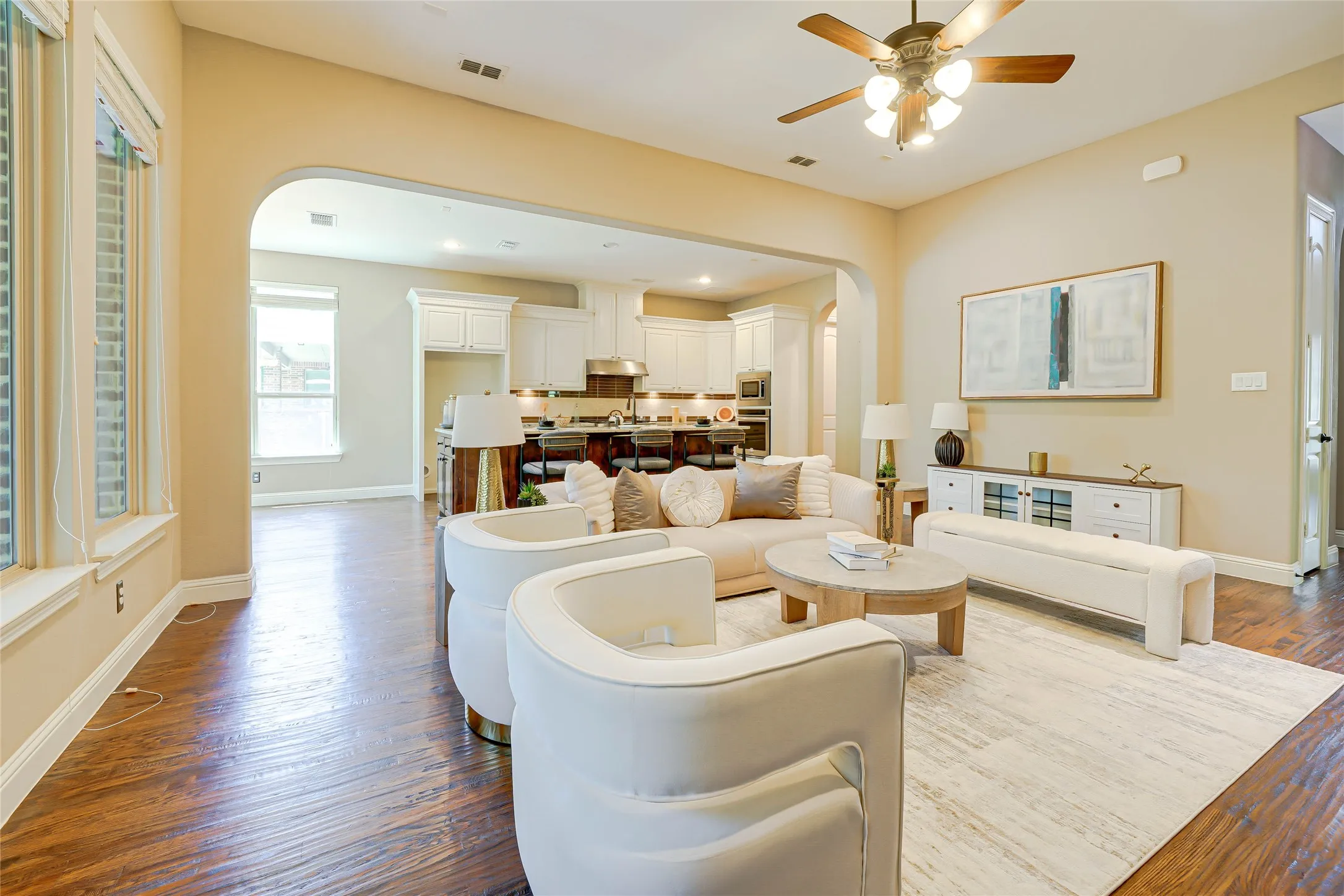 Single Family Residence For Sale in Tarrant County , 2213 Cotswold Valley Court, Southlake, Texas 76092, 5 Bedroom, 5 Bathroom, 2 Garage spaces, 3,797 Sqft, built in 2014, mls#21315991, Real Estate Agent in Southlake, Homes For Sale in Tarrant county, Homes For Sale in Southlake, Realtor in Southlake Texas, Real Estate Brokerage Independent Realty Texas, Luminita Cordes Realtor