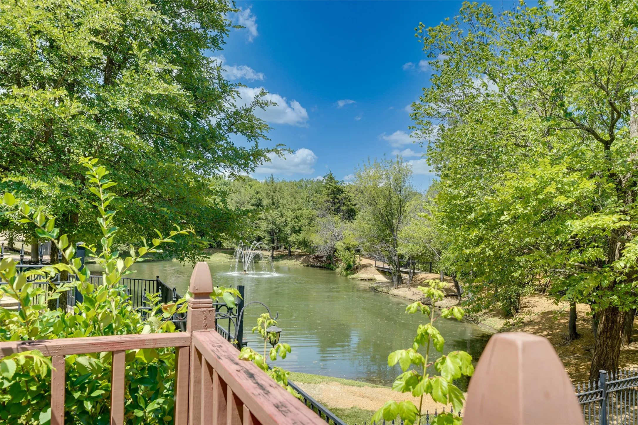 Single Family Residence For Sale in Tarrant County , 2213 Cotswold Valley Court, Southlake, Texas 76092, 5 Bedroom, 5 Bathroom, 2 Garage spaces, 3,797 Sqft, built in 2014, mls#21315991, Real Estate Agent in Southlake, Homes For Sale in Tarrant county, Homes For Sale in Southlake, Realtor in Southlake Texas, Real Estate Brokerage Independent Realty Texas, Luminita Cordes Realtor