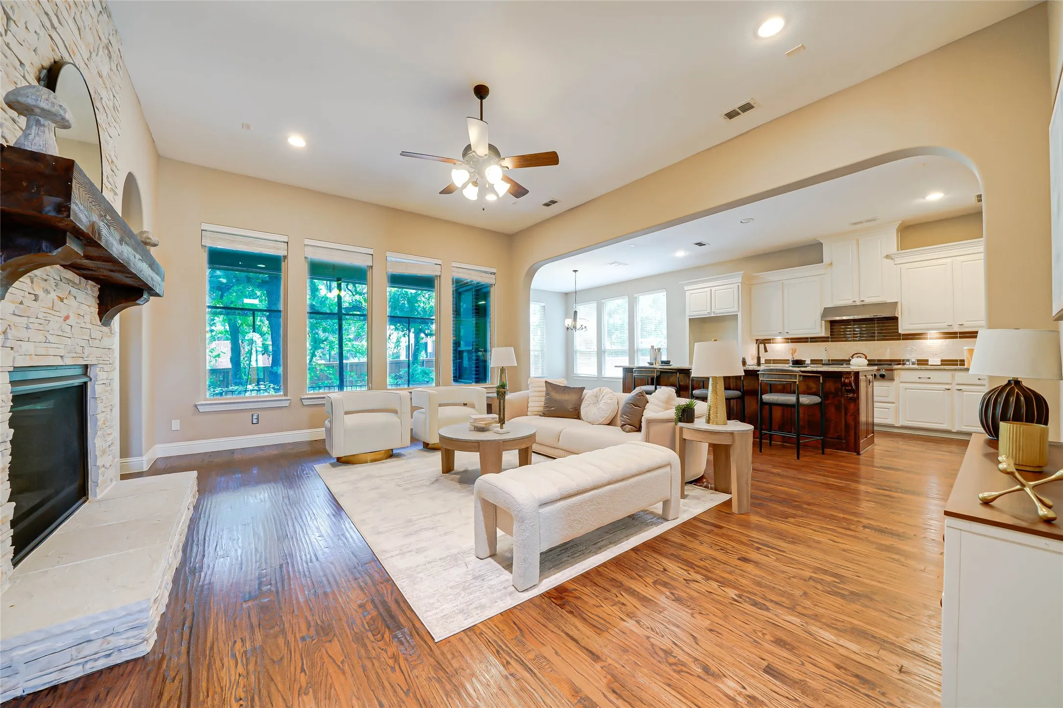 Single Family Residence For Sale in Tarrant County , 2213 Cotswold Valley Court, Southlake, Texas 76092, 5 Bedroom, 5 Bathroom, 2 Garage spaces, 3,797 Sqft, built in 2014, mls#21315991, Real Estate Agent in Southlake, Homes For Sale in Tarrant county, Homes For Sale in Southlake, Realtor in Southlake Texas, Real Estate Brokerage Independent Realty Texas, Luminita Cordes Realtor