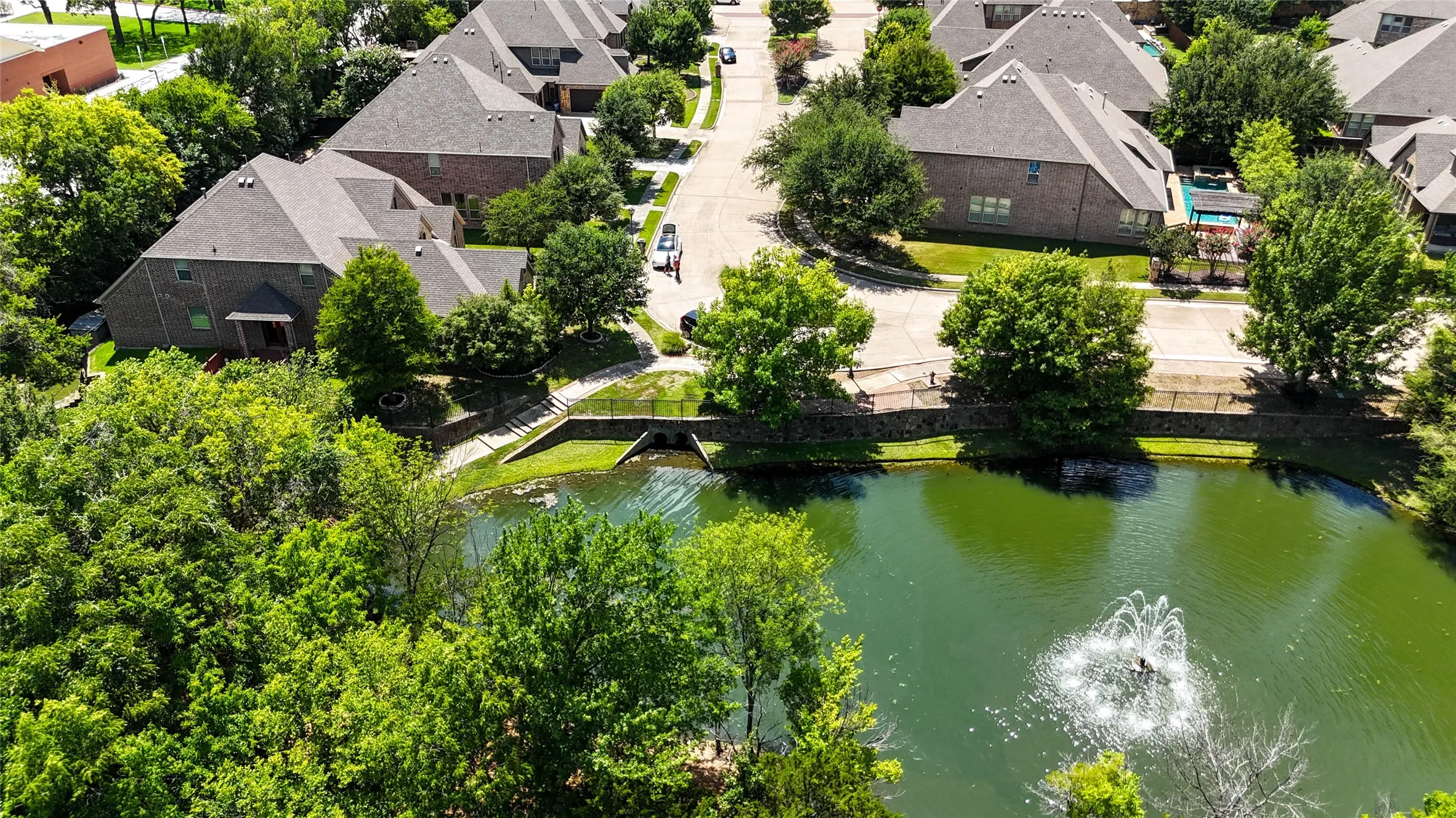 Single Family Residence For Sale in Tarrant County , 2213 Cotswold Valley Court, Southlake, Texas 76092, 5 Bedroom, 5 Bathroom, 2 Garage spaces, 3,797 Sqft, built in 2014, mls#21315991, Real Estate Agent in Southlake, Homes For Sale in Tarrant county, Homes For Sale in Southlake, Realtor in Southlake Texas, Real Estate Brokerage Independent Realty Texas, Luminita Cordes Realtor