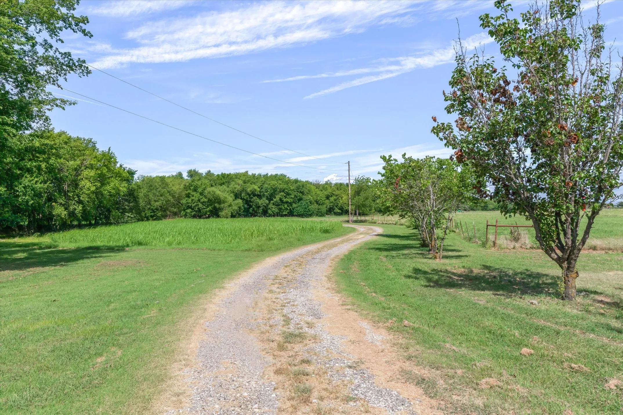 Mobile Home For Sale in Rockwall County , 567 Poetry Road, Royse City, Texas 75189, 4 Bedroom, 3 Bathroom, Garage spaces, 2,280 Sqft, built in 2000, mls#21320048, Real Estate Agent in Royse City, Homes For Sale in Rockwall county, Homes For Sale in Royse City, Realtor in Royse City Texas, Real Estate Brokerage Independent Realty Texas, Luminita Cordes Realtor