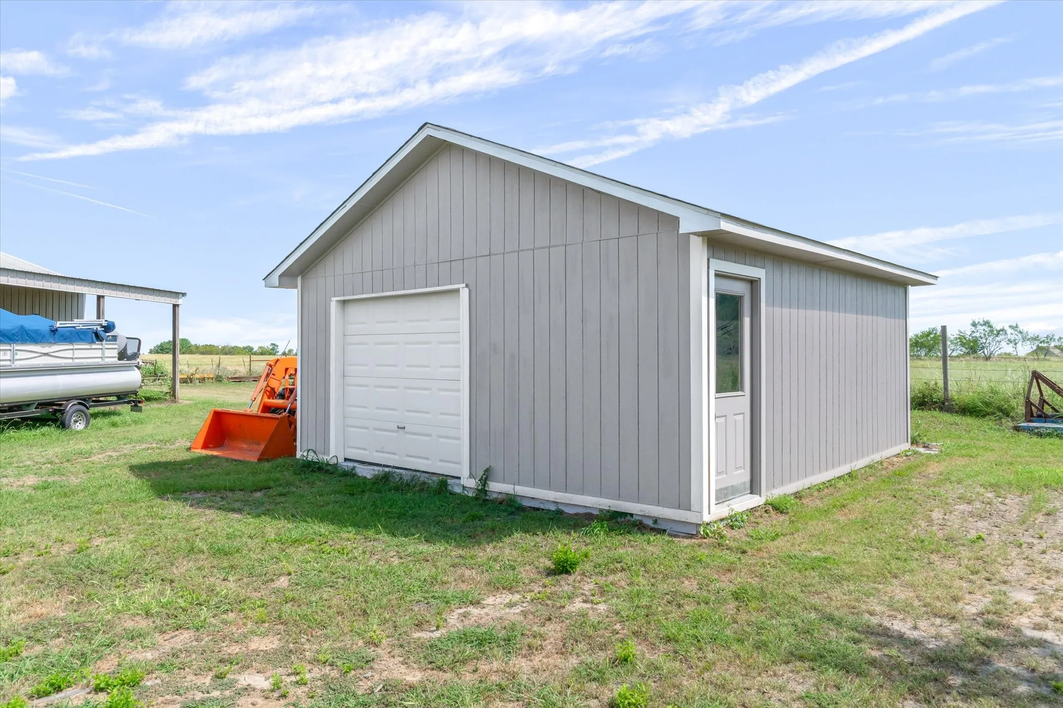 Mobile Home For Sale in Rockwall County , 567 Poetry Road, Royse City, Texas 75189, 4 Bedroom, 3 Bathroom, Garage spaces, 2,280 Sqft, built in 2000, mls#21320048, Real Estate Agent in Royse City, Homes For Sale in Rockwall county, Homes For Sale in Royse City, Realtor in Royse City Texas, Real Estate Brokerage Independent Realty Texas, Luminita Cordes Realtor