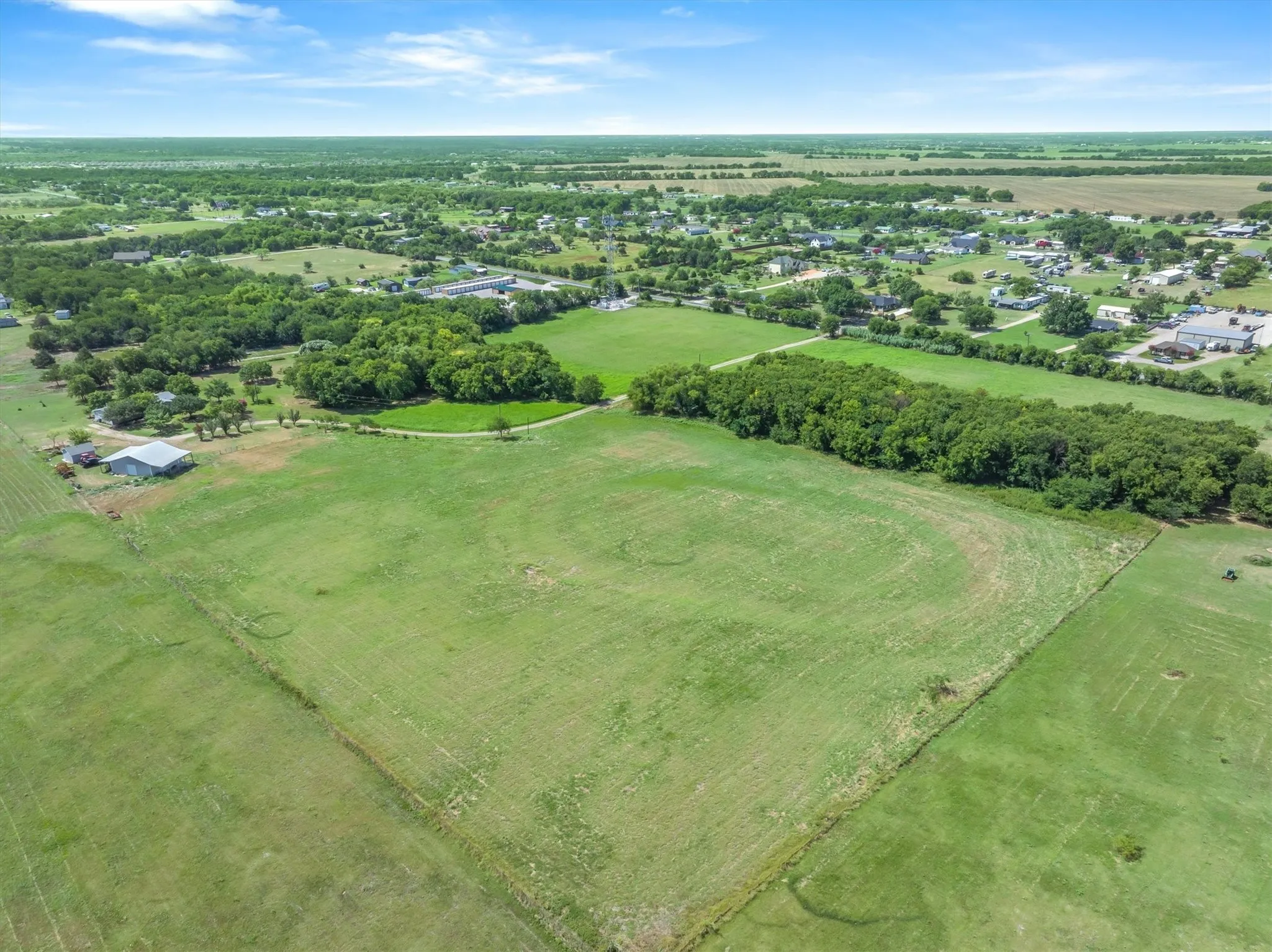 Mobile Home For Sale in Rockwall County , 567 Poetry Road, Royse City, Texas 75189, 4 Bedroom, 3 Bathroom, Garage spaces, 2,280 Sqft, built in 2000, mls#21320048, Real Estate Agent in Royse City, Homes For Sale in Rockwall county, Homes For Sale in Royse City, Realtor in Royse City Texas, Real Estate Brokerage Independent Realty Texas, Luminita Cordes Realtor