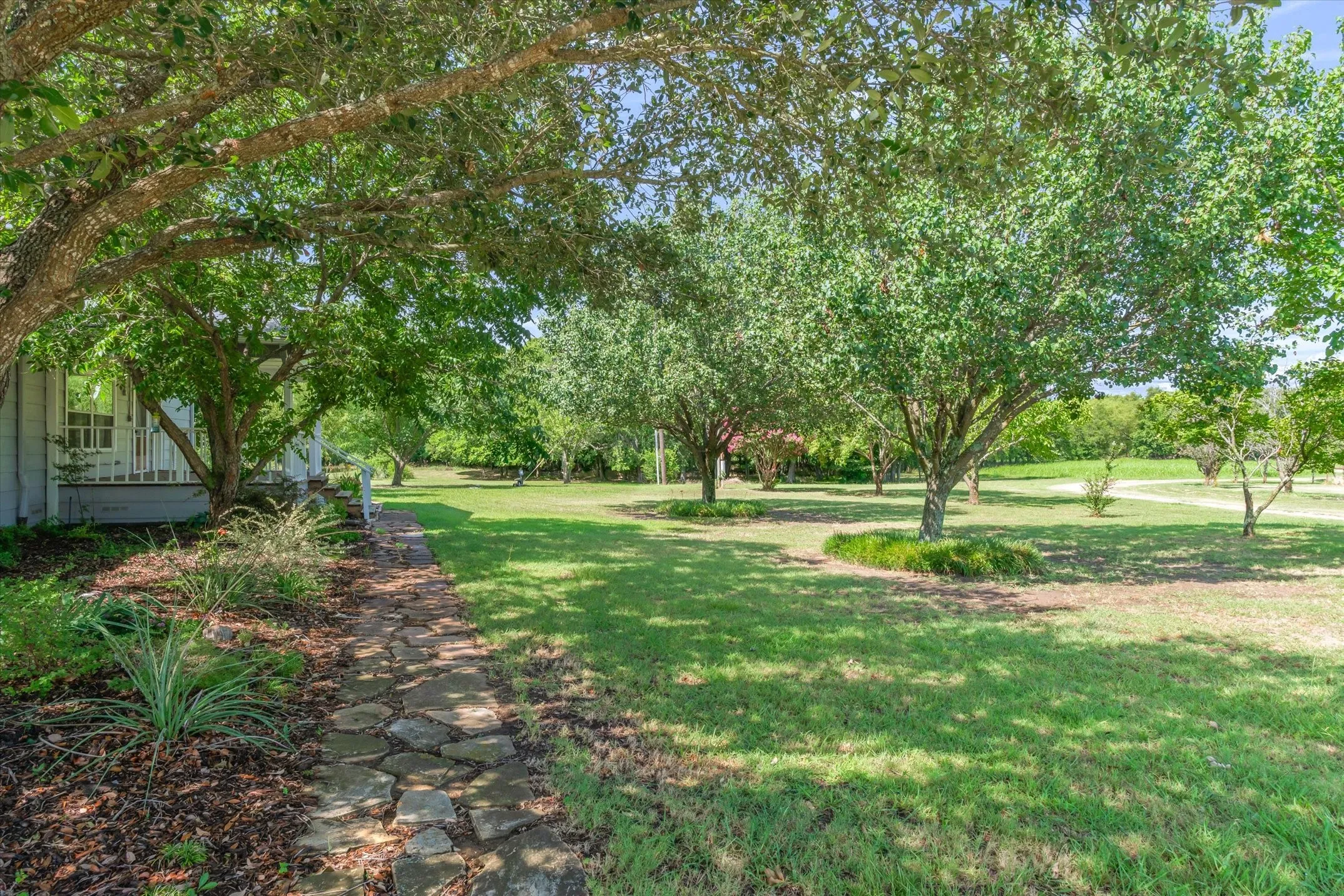 Mobile Home For Sale in Rockwall County , 567 Poetry Road, Royse City, Texas 75189, 4 Bedroom, 3 Bathroom, Garage spaces, 2,280 Sqft, built in 2000, mls#21320048, Real Estate Agent in Royse City, Homes For Sale in Rockwall county, Homes For Sale in Royse City, Realtor in Royse City Texas, Real Estate Brokerage Independent Realty Texas, Luminita Cordes Realtor