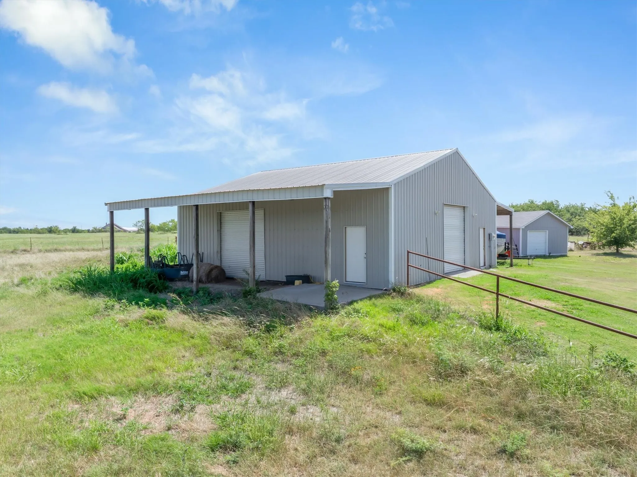 Mobile Home For Sale in Rockwall County , 567 Poetry Road, Royse City, Texas 75189, 4 Bedroom, 3 Bathroom, Garage spaces, 2,280 Sqft, built in 2000, mls#21320048, Real Estate Agent in Royse City, Homes For Sale in Rockwall county, Homes For Sale in Royse City, Realtor in Royse City Texas, Real Estate Brokerage Independent Realty Texas, Luminita Cordes Realtor