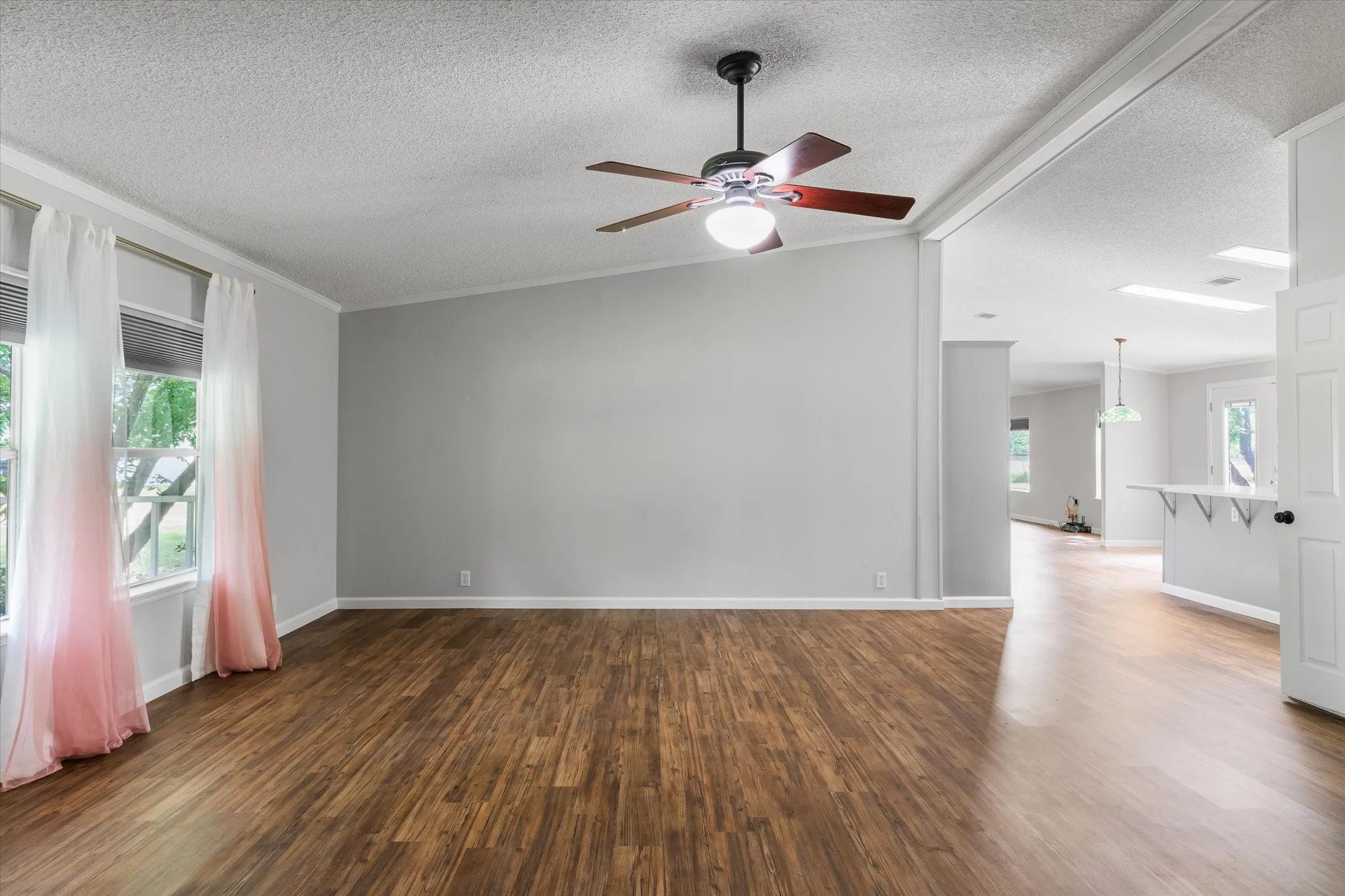Mobile Home For Sale in Rockwall County , 567 Poetry Road, Royse City, Texas 75189, 4 Bedroom, 3 Bathroom, Garage spaces, 2,280 Sqft, built in 2000, mls#21320048, Real Estate Agent in Royse City, Homes For Sale in Rockwall county, Homes For Sale in Royse City, Realtor in Royse City Texas, Real Estate Brokerage Independent Realty Texas, Luminita Cordes Realtor