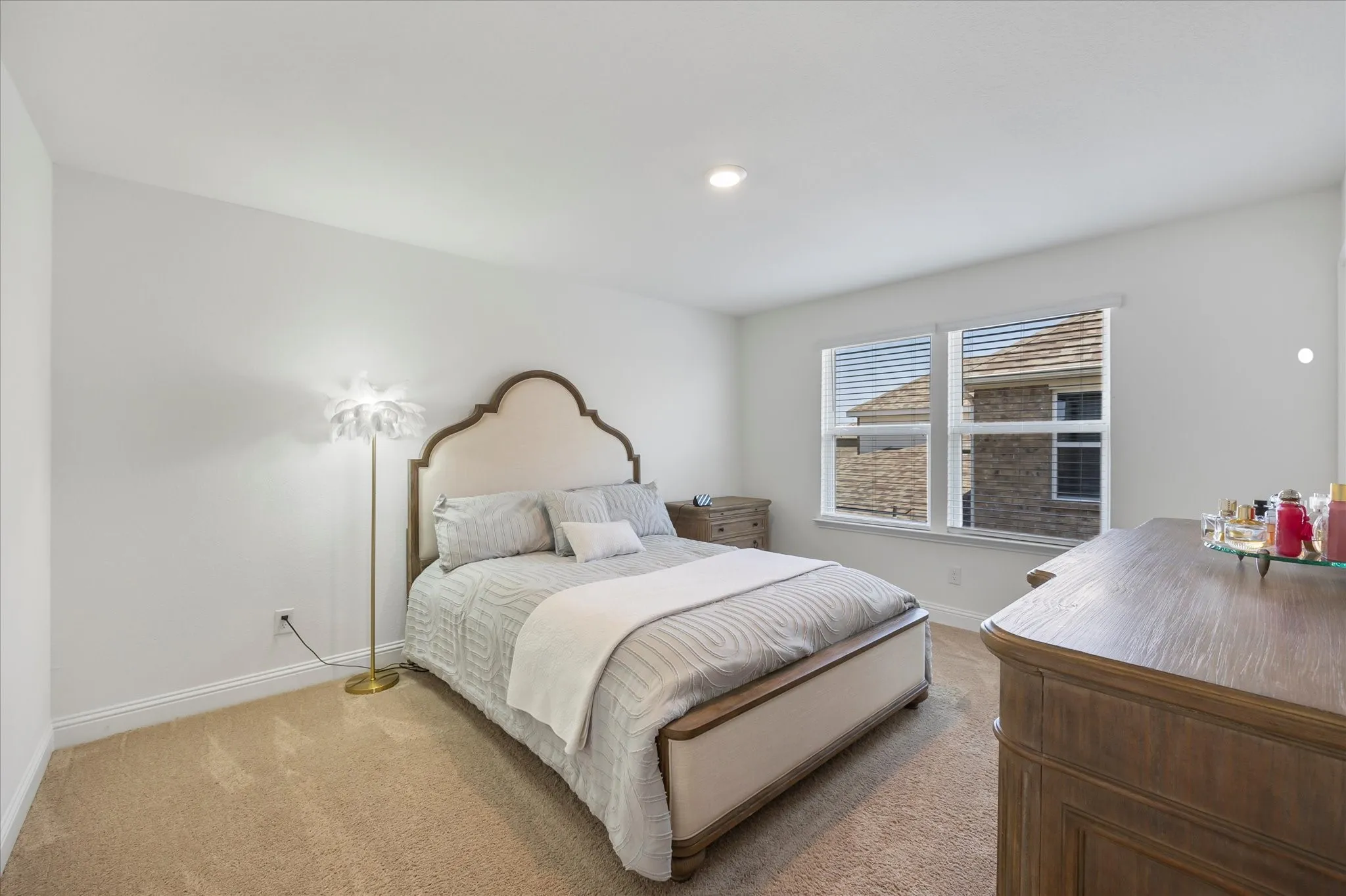 Guest bedroom