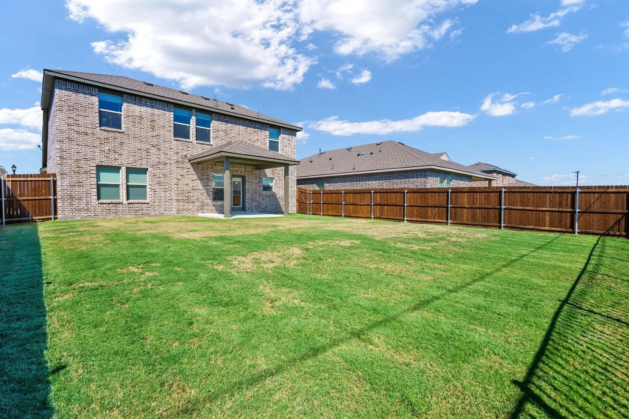 Single Family Residence For Rent in Dallas County , 2608 Ontario Drive, Seagoville, Texas 75159, 3 Bedroom, 4 Bathroom, 2 Garage spaces, 1,891 Sqft, built in 2023, mls#21322614, Real Estate Agent in Seagoville, Homes For Rent in Dallas county, Homes For Rent in Seagoville, Realtor in Seagoville Texas, Real Estate Brokerage Independent Realty Texas, Luminita Cordes Realtor
