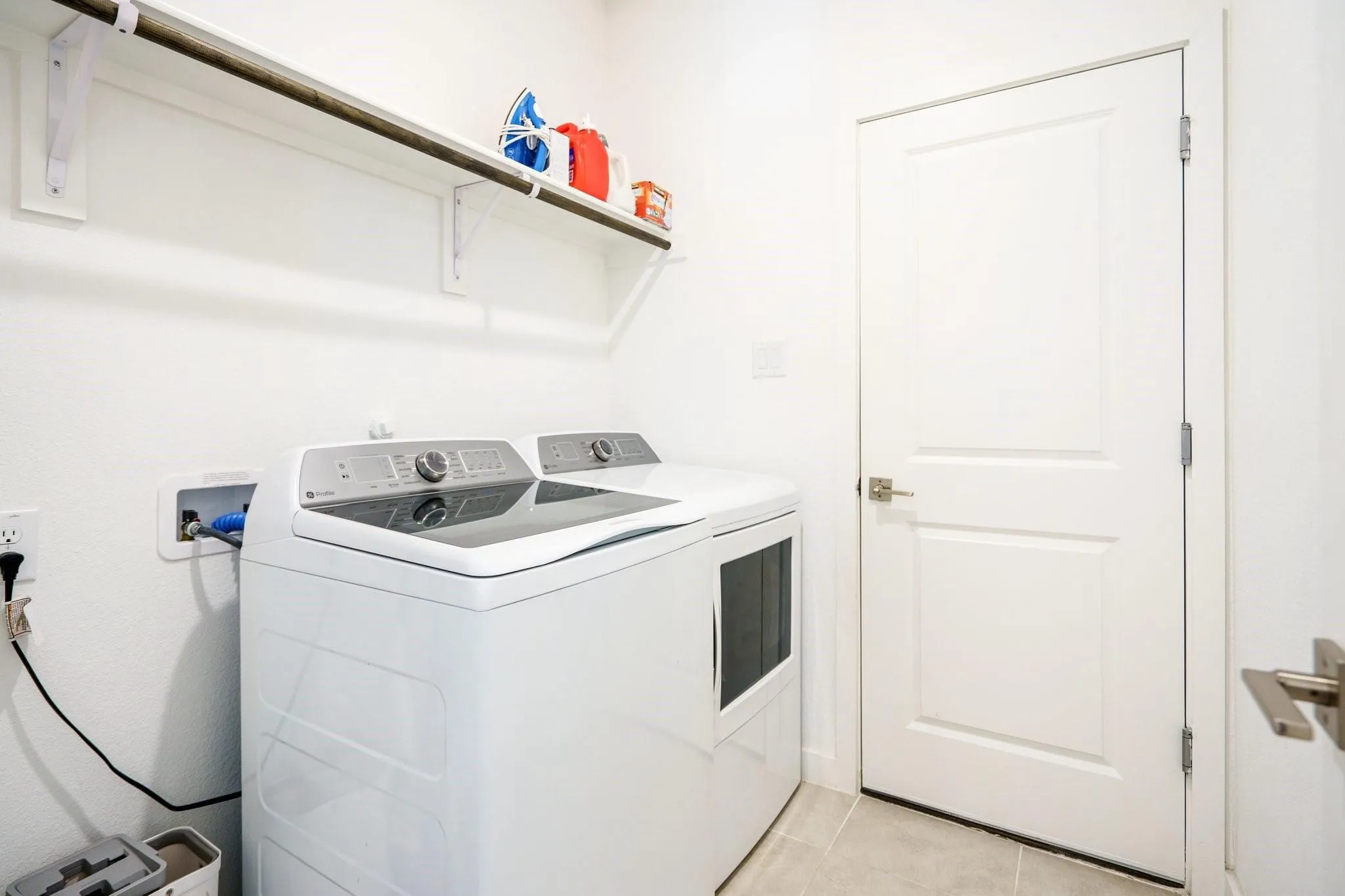 Single Family Residence For Rent in Dallas County , 2608 Ontario Drive, Seagoville, Texas 75159, 3 Bedroom, 4 Bathroom, 2 Garage spaces, 1,891 Sqft, built in 2023, mls#21322614, Real Estate Agent in Seagoville, Homes For Rent in Dallas county, Homes For Rent in Seagoville, Realtor in Seagoville Texas, Real Estate Brokerage Independent Realty Texas, Luminita Cordes Realtor
