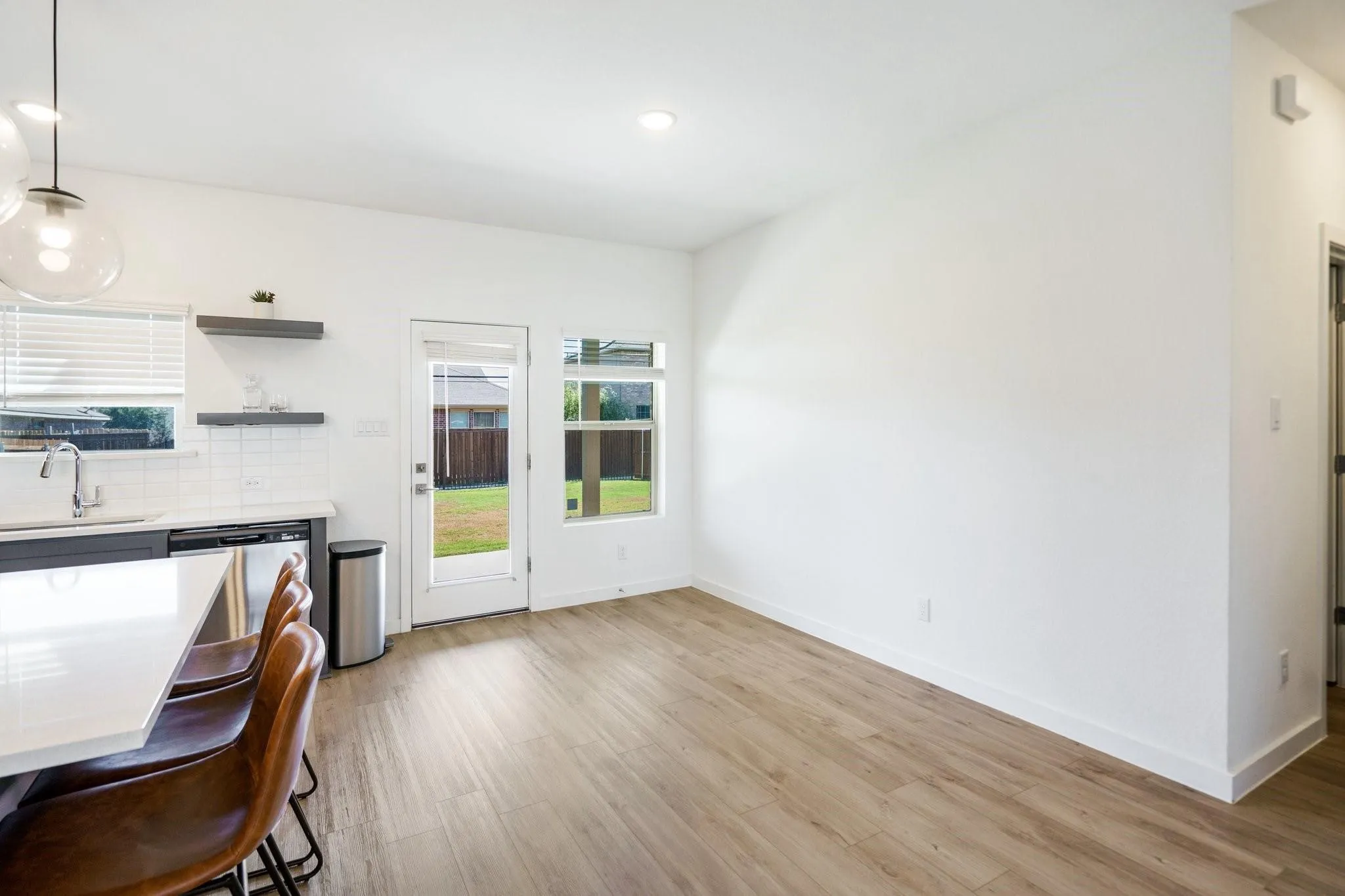 Single Family Residence For Rent in Dallas County , 2608 Ontario Drive, Seagoville, Texas 75159, 3 Bedroom, 4 Bathroom, 2 Garage spaces, 1,891 Sqft, built in 2023, mls#21322614, Real Estate Agent in Seagoville, Homes For Rent in Dallas county, Homes For Rent in Seagoville, Realtor in Seagoville Texas, Real Estate Brokerage Independent Realty Texas, Luminita Cordes Realtor