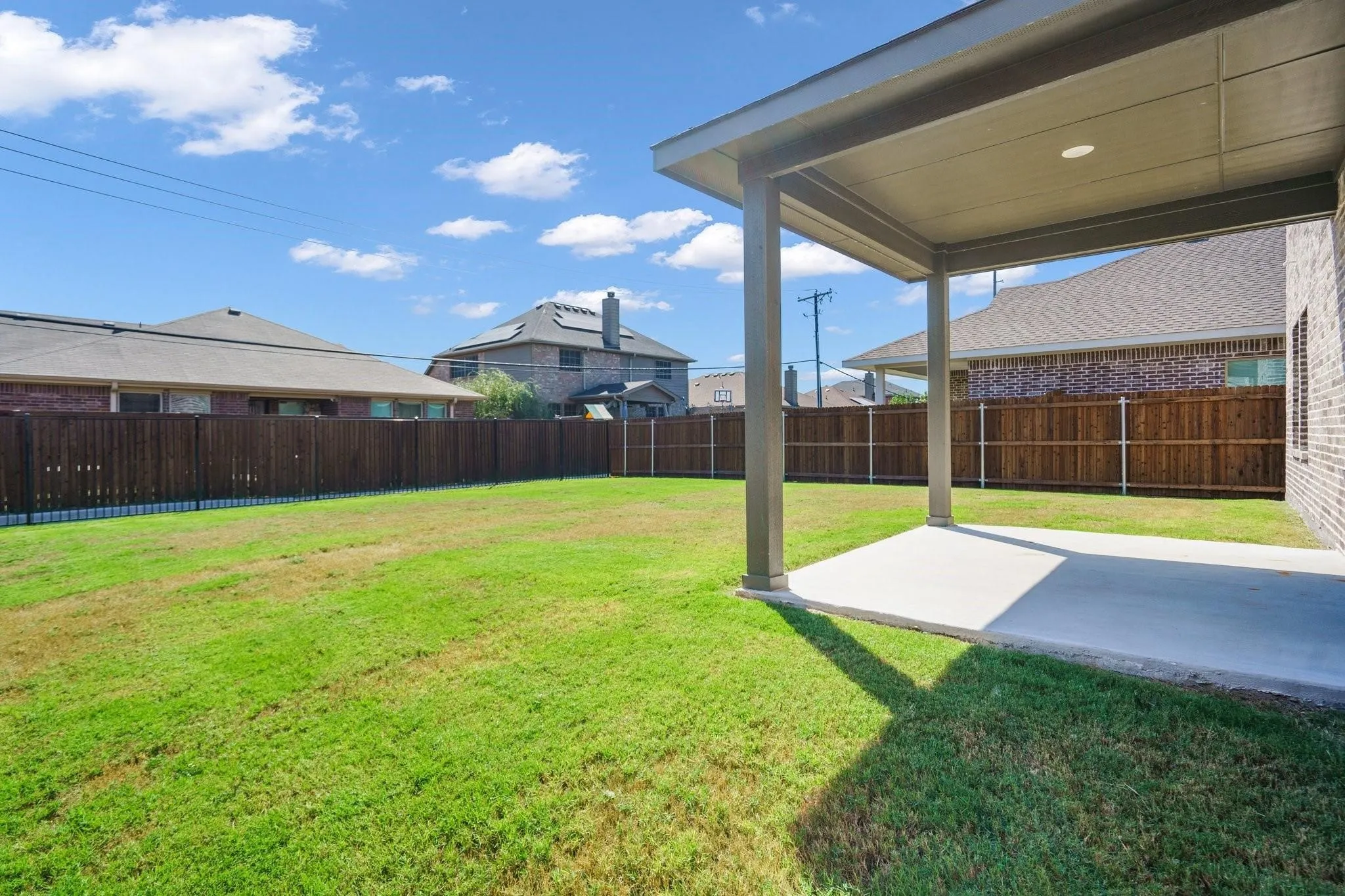 Single Family Residence For Rent in Dallas County , 2608 Ontario Drive, Seagoville, Texas 75159, 3 Bedroom, 4 Bathroom, 2 Garage spaces, 1,891 Sqft, built in 2023, mls#21322614, Real Estate Agent in Seagoville, Homes For Rent in Dallas county, Homes For Rent in Seagoville, Realtor in Seagoville Texas, Real Estate Brokerage Independent Realty Texas, Luminita Cordes Realtor