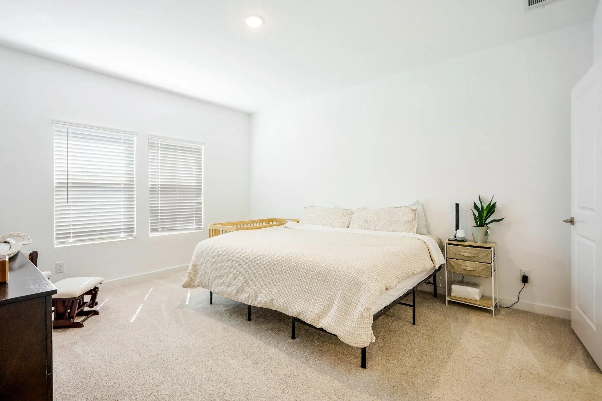 Single Family Residence For Rent in Dallas County , 2608 Ontario Drive, Seagoville, Texas 75159, 3 Bedroom, 4 Bathroom, 2 Garage spaces, 1,891 Sqft, built in 2023, mls#21322614, Real Estate Agent in Seagoville, Homes For Rent in Dallas county, Homes For Rent in Seagoville, Realtor in Seagoville Texas, Real Estate Brokerage Independent Realty Texas, Luminita Cordes Realtor
