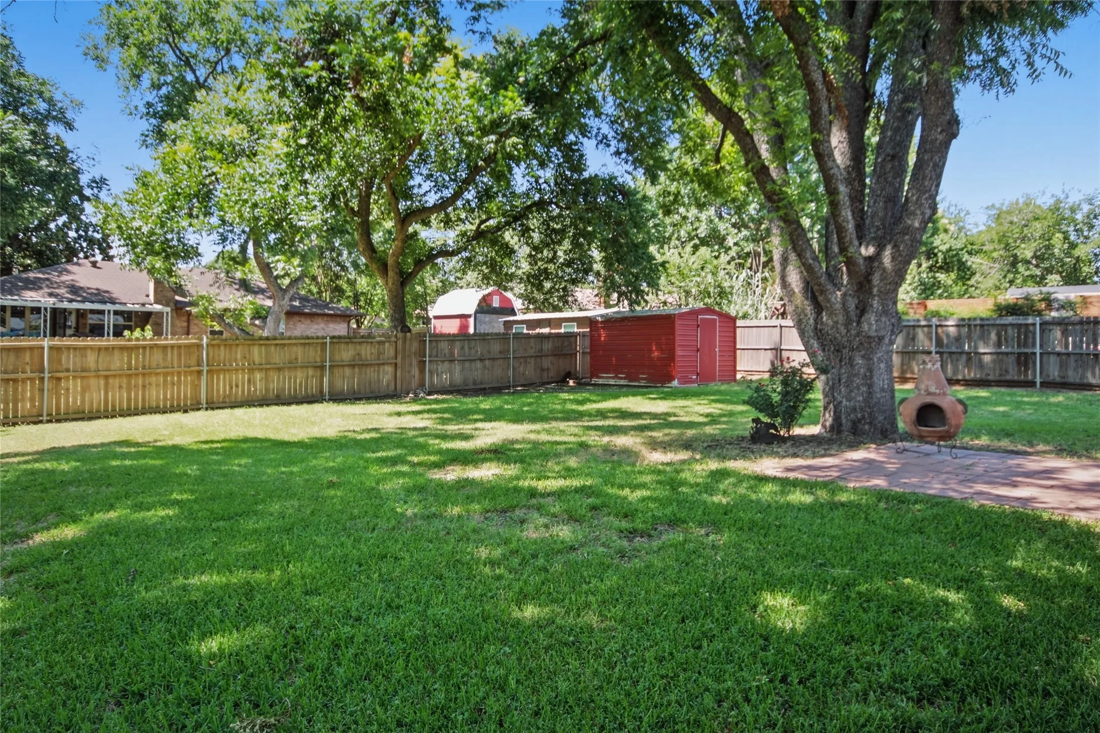 Single Family Residence For Sale in Parker County , 808 Hilltop Drive, Weatherford, Texas 76086, 3 Bedroom, 2 Bathroom, 2 Garage spaces, 2,098 Sqft, built in 1977, mls#21309735, Real Estate Agent in Weatherford, Homes For Sale in Parker county, Homes For Sale in Weatherford, Realtor in Weatherford Texas, Real Estate Brokerage Independent Realty Texas, Luminita Cordes Realtor
