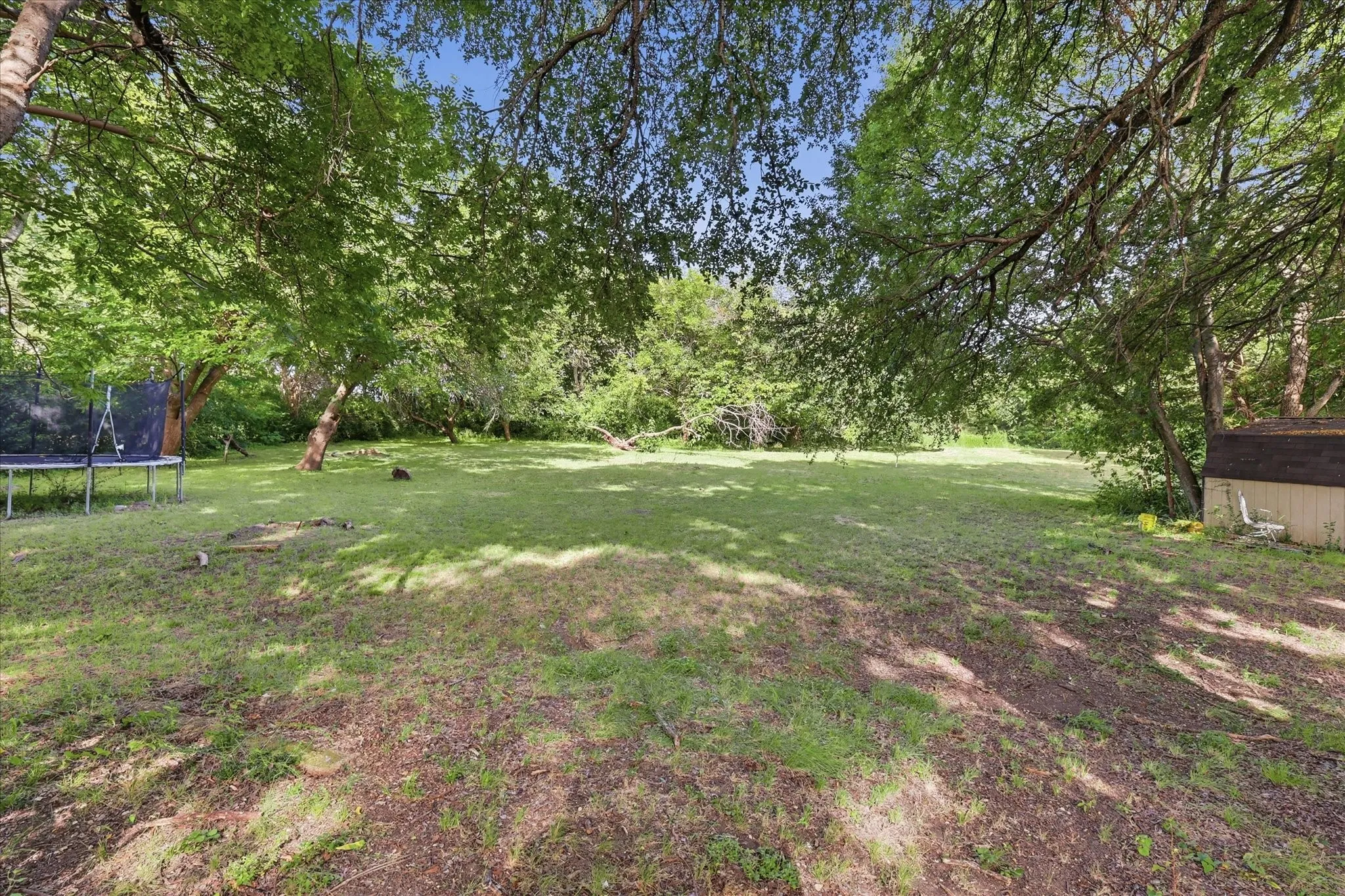 Single Family Residence For Sale in Dallas County , 1116 Spring Lake Drive, Duncanville, Texas 75137, 6 Bedroom, 4 Bathroom, 2 Garage spaces, 3,695 Sqft, built in 1976, mls#21277699, Real Estate Agent in Duncanville, Homes For Sale in Dallas county, Homes For Sale in Duncanville, Realtor in Duncanville Texas, Real Estate Brokerage Independent Realty Texas, Luminita Cordes Realtor