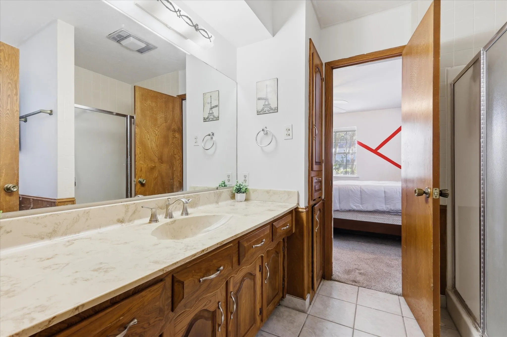 Single Family Residence For Sale in Dallas County , 1116 Spring Lake Drive, Duncanville, Texas 75137, 6 Bedroom, 4 Bathroom, 2 Garage spaces, 3,695 Sqft, built in 1976, mls#21277699, Real Estate Agent in Duncanville, Homes For Sale in Dallas county, Homes For Sale in Duncanville, Realtor in Duncanville Texas, Real Estate Brokerage Independent Realty Texas, Luminita Cordes Realtor