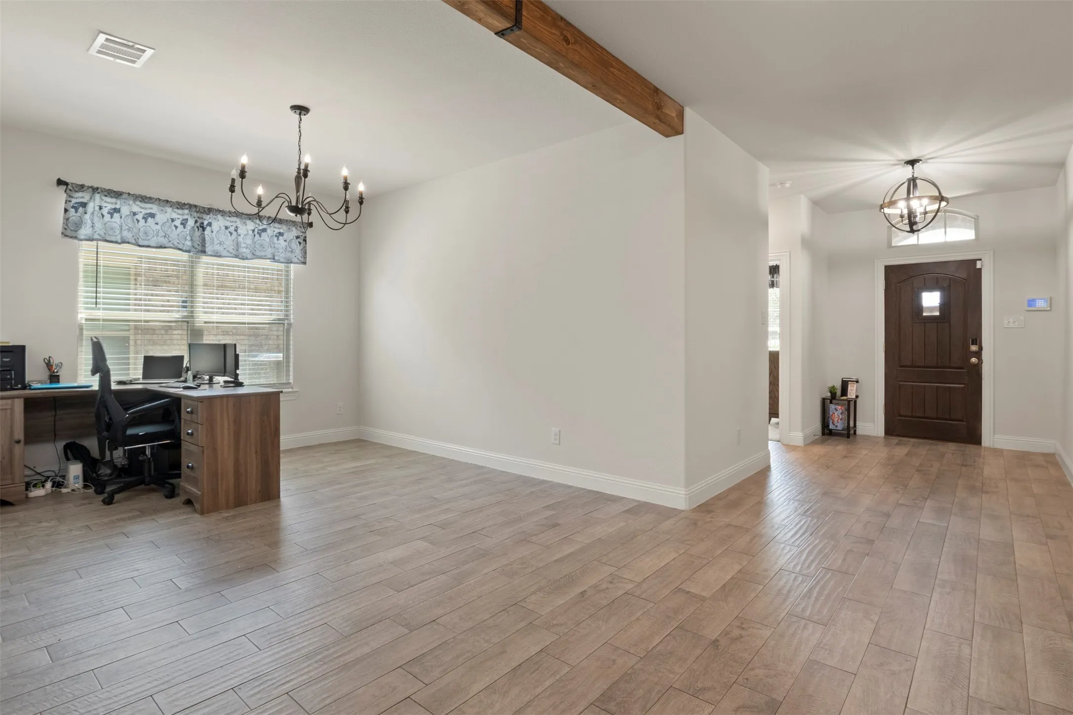 Single Family Residence For Sale in Denton County , 2816 Half Moon Road, Aubrey, Texas 76227, 4 Bedroom, 3 Bathroom, 3 Garage spaces, 3,403 Sqft, built in 2020, mls#21315878, Real Estate Agent in Aubrey, Homes For Sale in Denton county, Homes For Sale in Aubrey, Realtor in Aubrey Texas, Real Estate Brokerage Independent Realty Texas, Luminita Cordes Realtor