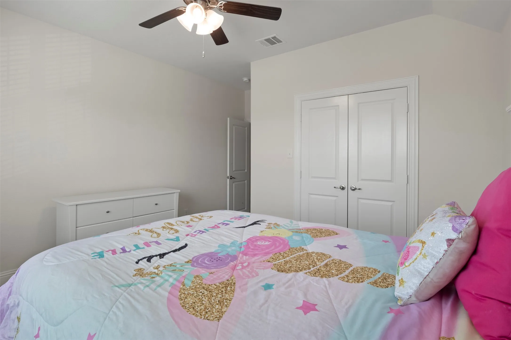 Single Family Residence For Sale in Denton County , 2816 Half Moon Road, Aubrey, Texas 76227, 4 Bedroom, 3 Bathroom, 3 Garage spaces, 3,403 Sqft, built in 2020, mls#21315878, Real Estate Agent in Aubrey, Homes For Sale in Denton county, Homes For Sale in Aubrey, Realtor in Aubrey Texas, Real Estate Brokerage Independent Realty Texas, Luminita Cordes Realtor