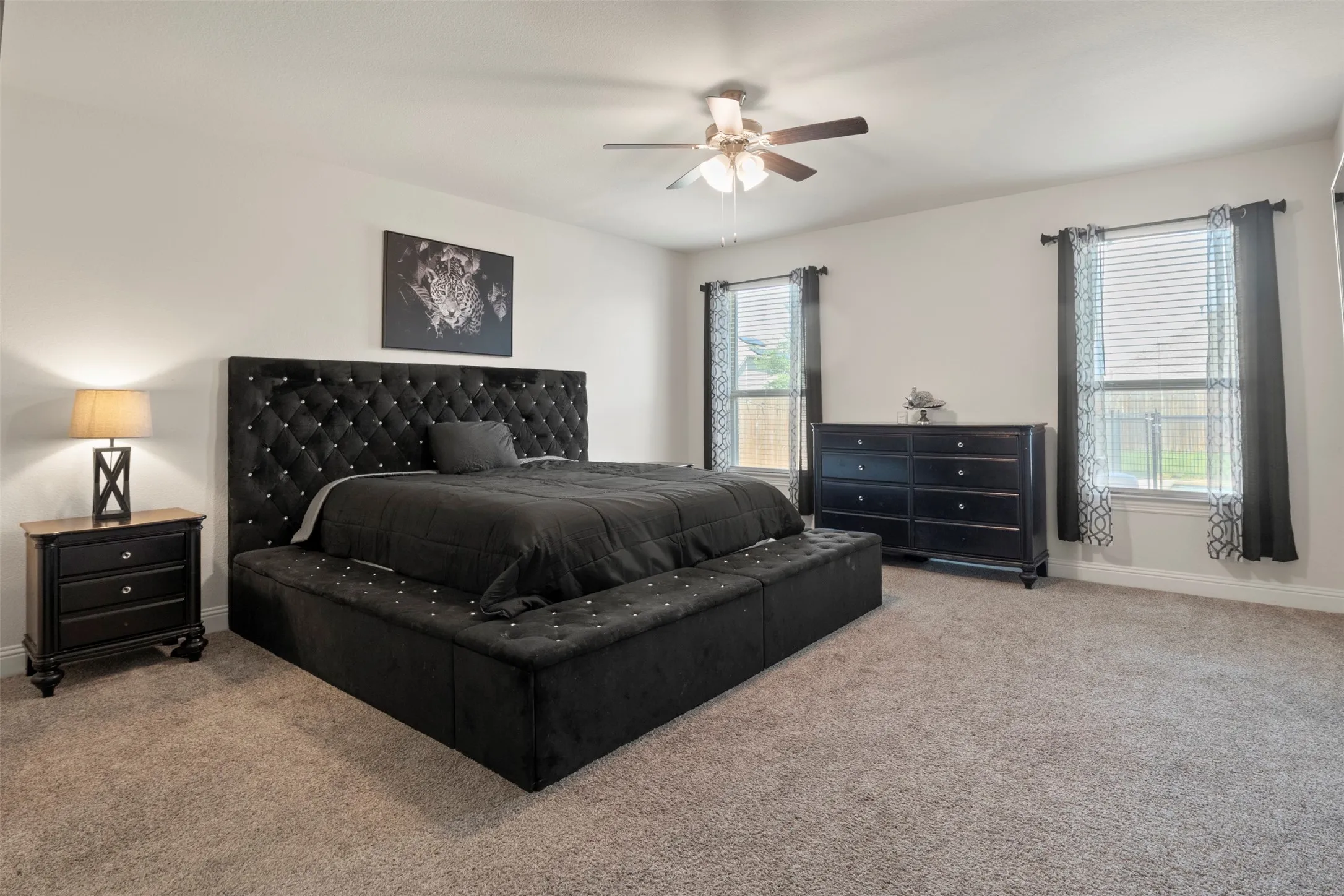 Single Family Residence For Sale in Denton County , 2816 Half Moon Road, Aubrey, Texas 76227, 4 Bedroom, 3 Bathroom, 3 Garage spaces, 3,403 Sqft, built in 2020, mls#21315878, Real Estate Agent in Aubrey, Homes For Sale in Denton county, Homes For Sale in Aubrey, Realtor in Aubrey Texas, Real Estate Brokerage Independent Realty Texas, Luminita Cordes Realtor