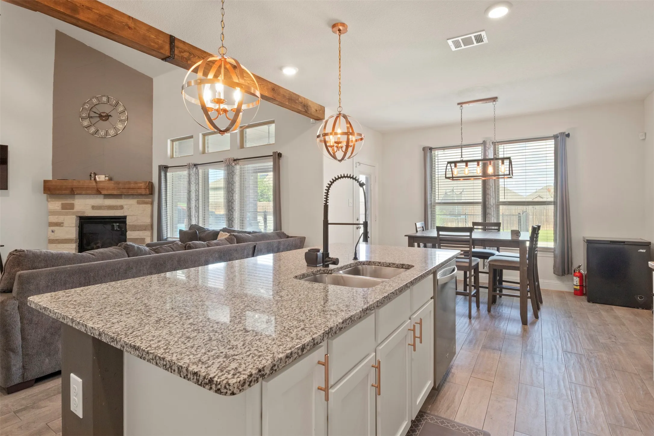 Single Family Residence For Sale in Denton County , 2816 Half Moon Road, Aubrey, Texas 76227, 4 Bedroom, 3 Bathroom, 3 Garage spaces, 3,403 Sqft, built in 2020, mls#21315878, Real Estate Agent in Aubrey, Homes For Sale in Denton county, Homes For Sale in Aubrey, Realtor in Aubrey Texas, Real Estate Brokerage Independent Realty Texas, Luminita Cordes Realtor