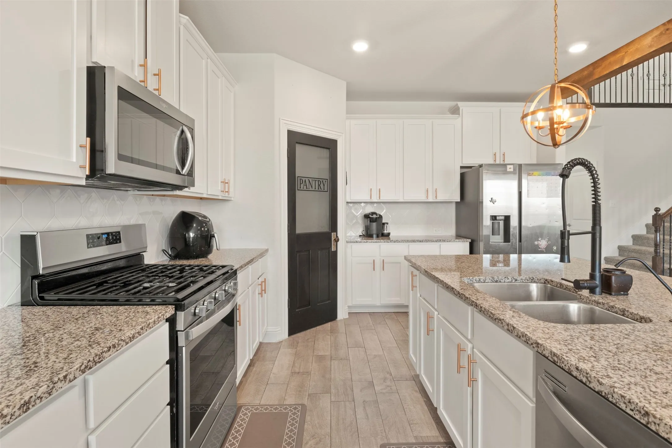 Single Family Residence For Sale in Denton County , 2816 Half Moon Road, Aubrey, Texas 76227, 4 Bedroom, 3 Bathroom, 3 Garage spaces, 3,403 Sqft, built in 2020, mls#21315878, Real Estate Agent in Aubrey, Homes For Sale in Denton county, Homes For Sale in Aubrey, Realtor in Aubrey Texas, Real Estate Brokerage Independent Realty Texas, Luminita Cordes Realtor