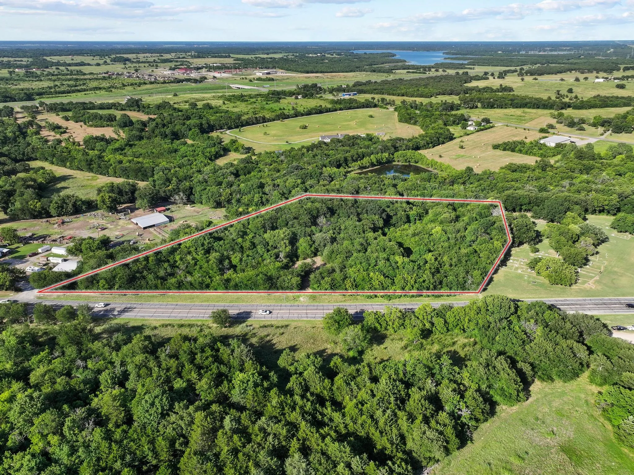 Unimproved Land For Sale in Grayson County , TBD N Pecan St/U.S. Highway 69, Bells, Texas 75414, 0, 0, Garage spaces, 0 Sqft, built in 0, mls#21311228, Real Estate Agent in Bells, Homes For Sale in Grayson county, Homes For Sale in Bells, Realtor in Bells Texas, Real Estate Brokerage Independent Realty Texas, Luminita Cordes Realtor