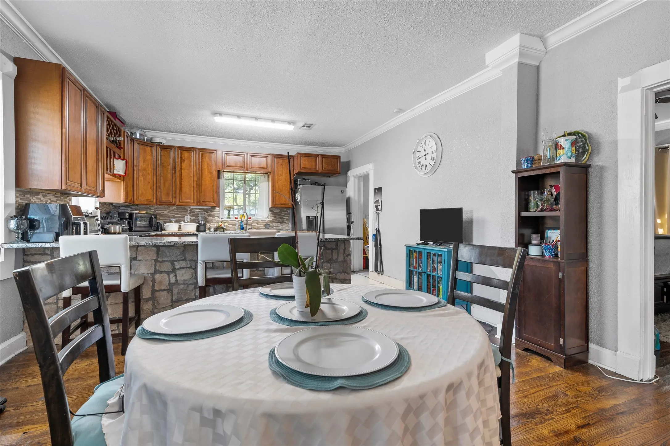Single Family Residence For Sale in Mc Lennan County , 2700 Cole Avenue, Waco, Texas 76707, 2 Bedroom, 2 Bathroom, Garage spaces, 1,247 Sqft, built in 1921, Price $189,000, mls#21322606, Real Estate Agent in Waco, Homes For Sale in Mc Lennan county, Homes For Sale in Waco, Realtor in Waco Texas, Real Estate Brokerage Independent Realty Texas, Luminita Cordes Realtor