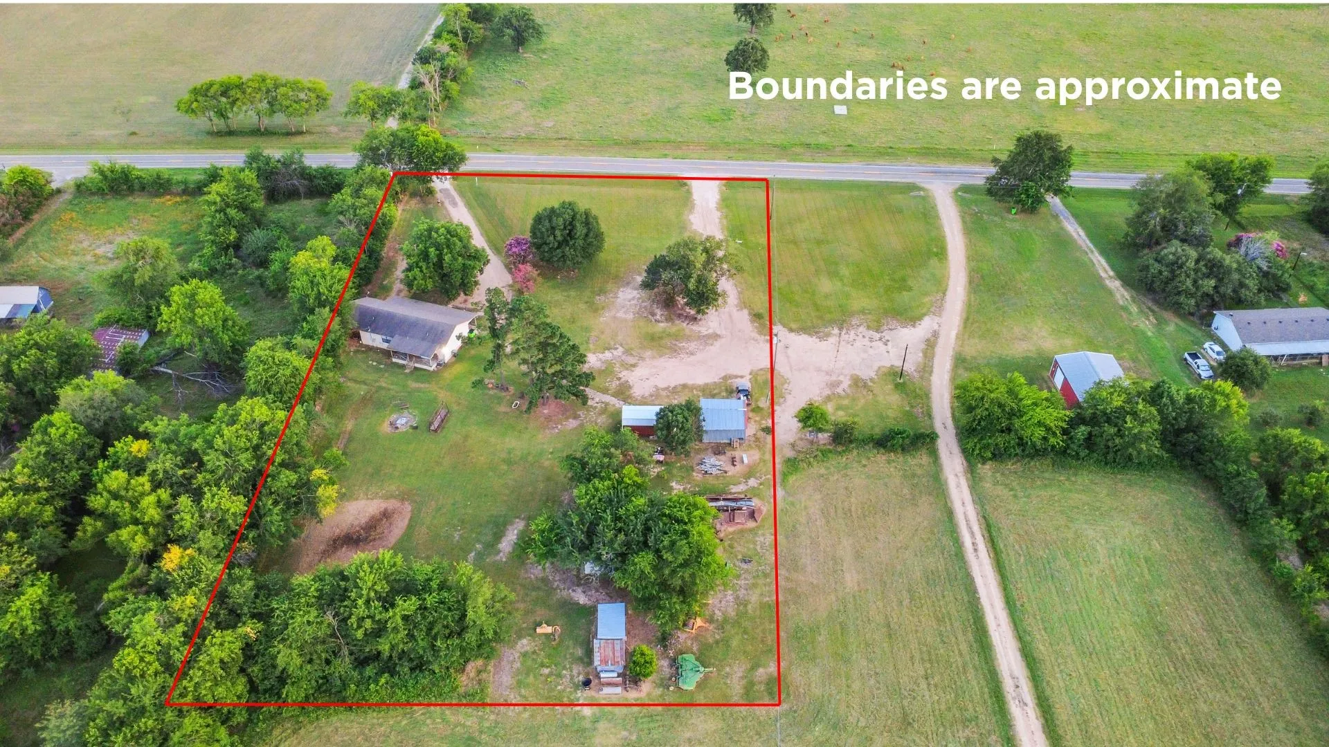 Single Family Residence For Sale in Hopkins County , 15197 Farm Road 71 E, Sulphur Bluff, Texas 75481, 3 Bedroom, 2 Bathroom, Garage spaces, 1,404 Sqft, built in 1996, Price $349,000, mls#21322569, Real Estate Agent in Sulphur Bluff, Homes For Sale in Hopkins county, Homes For Sale in Sulphur Bluff, Realtor in Sulphur Bluff Texas, Real Estate Brokerage Independent Realty Texas, Luminita Cordes Realtor