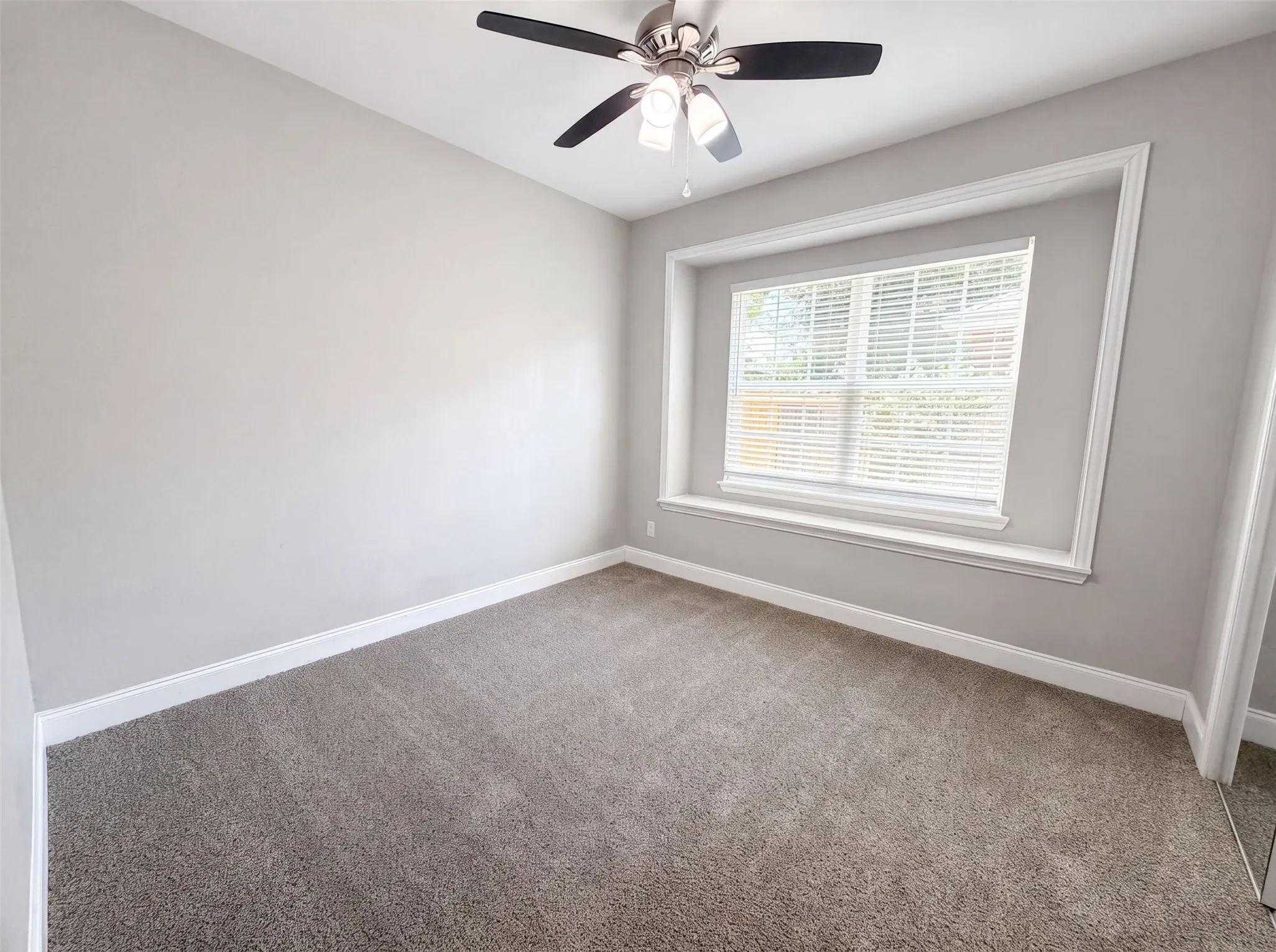 Single Family Residence For Sale in Ellis County , 101 Griffin Street, Waxahachie, Texas 75165, 3 Bedroom, 2 Bathroom, Garage spaces, 1,464 Sqft, built in 2019, mls#21322683, Real Estate Agent in Waxahachie, Homes For Sale in Ellis county, Homes For Sale in Waxahachie, Realtor in Waxahachie Texas, Real Estate Brokerage Independent Realty Texas, Luminita Cordes Realtor