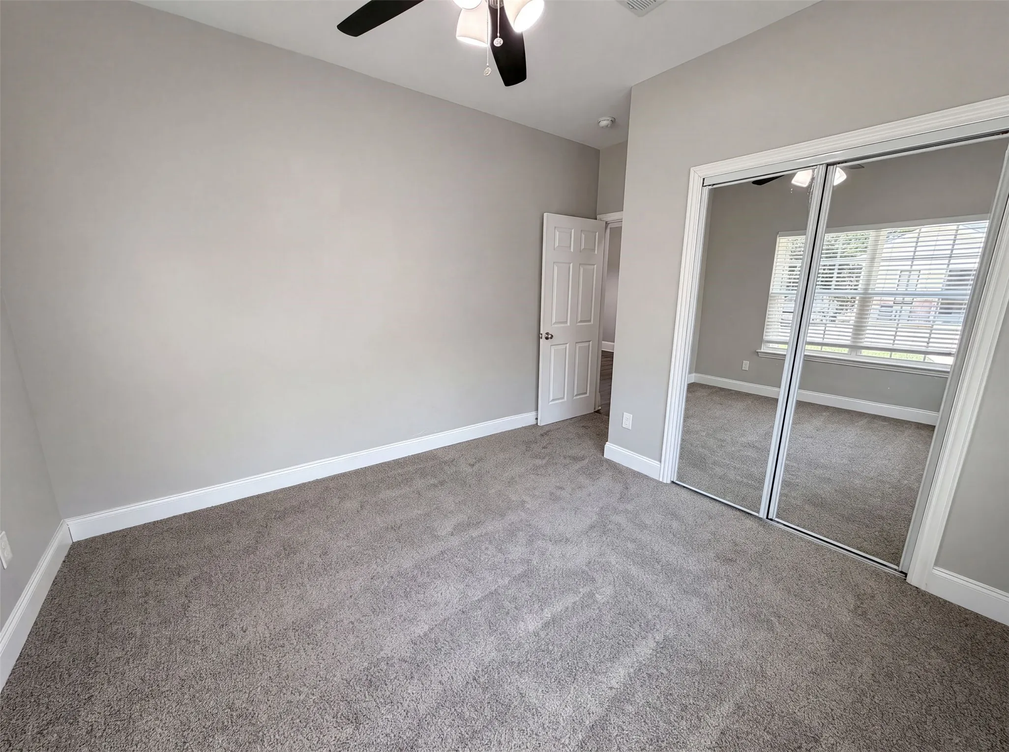 Single Family Residence For Sale in Ellis County , 101 Griffin Street, Waxahachie, Texas 75165, 3 Bedroom, 2 Bathroom, Garage spaces, 1,464 Sqft, built in 2019, mls#21322683, Real Estate Agent in Waxahachie, Homes For Sale in Ellis county, Homes For Sale in Waxahachie, Realtor in Waxahachie Texas, Real Estate Brokerage Independent Realty Texas, Luminita Cordes Realtor