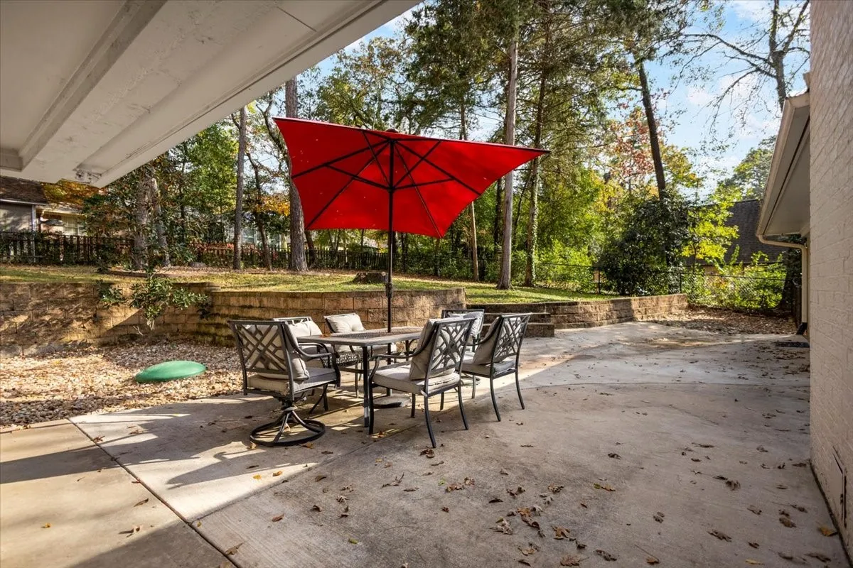 Single Family Residence For Sale in Smith County , 441 Hideaway Lane Central, Hideaway, Texas 75771, 4 Bedroom, 3 Bathroom, 1 Garage spaces, 2,050 Sqft, built in 1978, mls#21322633, Real Estate Agent in Hideaway, Homes For Sale in Smith county, Homes For Sale in Hideaway, Realtor in Hideaway Texas, Real Estate Brokerage Independent Realty Texas, Luminita Cordes Realtor