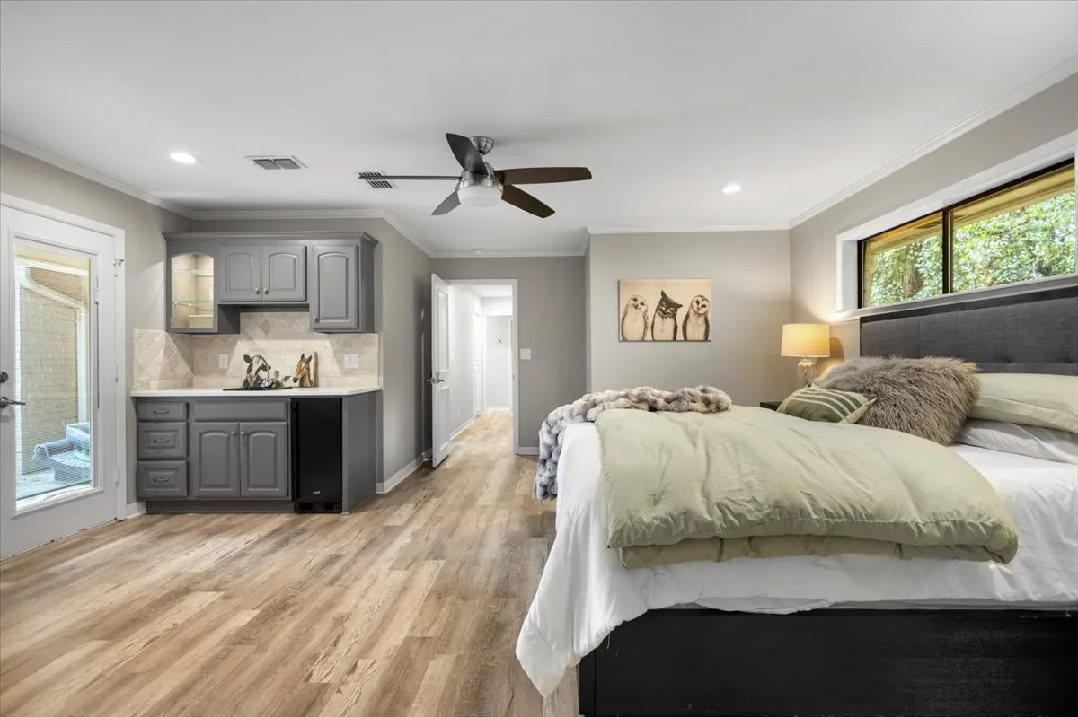 Single Family Residence For Sale in Smith County , 441 Hideaway Lane Central, Hideaway, Texas 75771, 4 Bedroom, 3 Bathroom, 1 Garage spaces, 2,050 Sqft, built in 1978, mls#21322633, Real Estate Agent in Hideaway, Homes For Sale in Smith county, Homes For Sale in Hideaway, Realtor in Hideaway Texas, Real Estate Brokerage Independent Realty Texas, Luminita Cordes Realtor