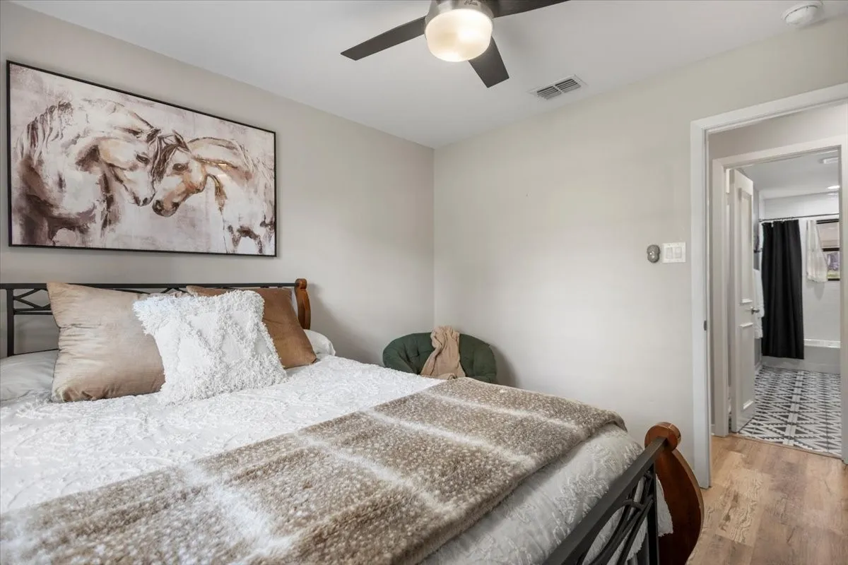 Single Family Residence For Sale in Smith County , 441 Hideaway Lane Central, Hideaway, Texas 75771, 4 Bedroom, 3 Bathroom, 1 Garage spaces, 2,050 Sqft, built in 1978, mls#21322633, Real Estate Agent in Hideaway, Homes For Sale in Smith county, Homes For Sale in Hideaway, Realtor in Hideaway Texas, Real Estate Brokerage Independent Realty Texas, Luminita Cordes Realtor