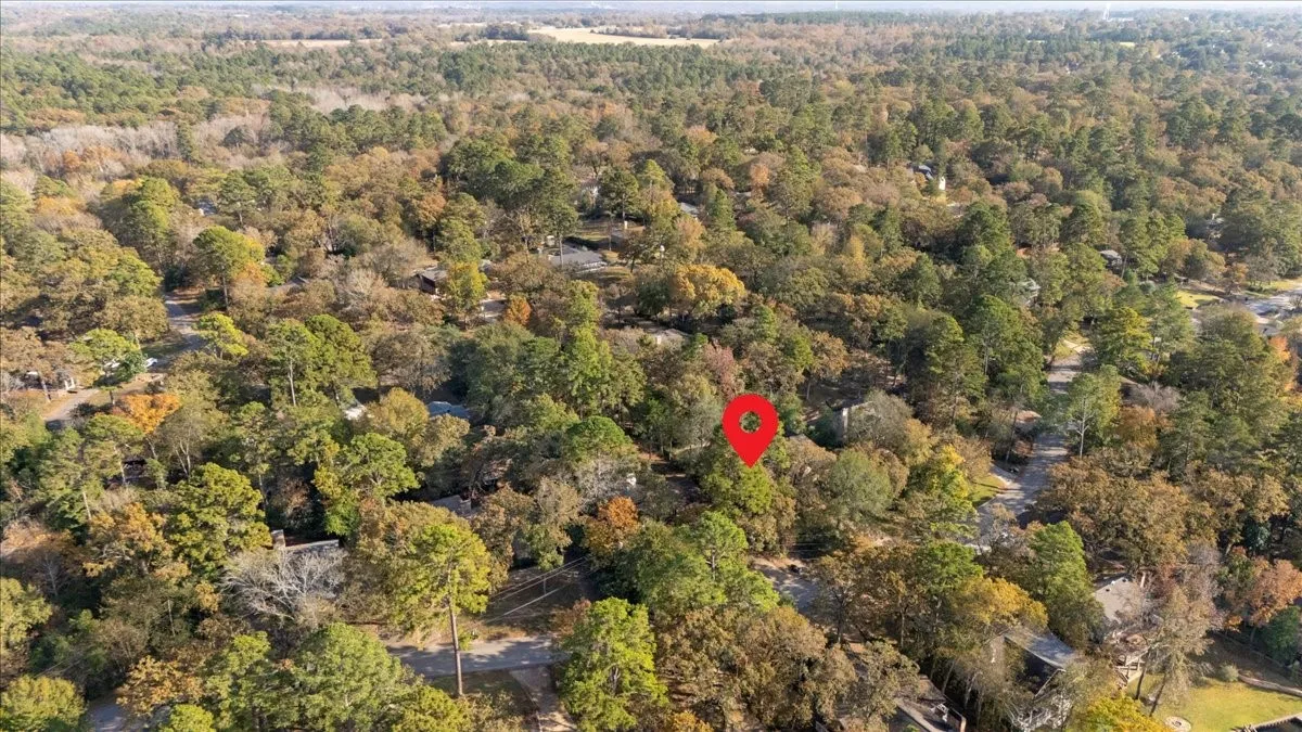 Single Family Residence For Sale in Smith County , 441 Hideaway Lane Central, Hideaway, Texas 75771, 4 Bedroom, 3 Bathroom, 1 Garage spaces, 2,050 Sqft, built in 1978, mls#21322633, Real Estate Agent in Hideaway, Homes For Sale in Smith county, Homes For Sale in Hideaway, Realtor in Hideaway Texas, Real Estate Brokerage Independent Realty Texas, Luminita Cordes Realtor