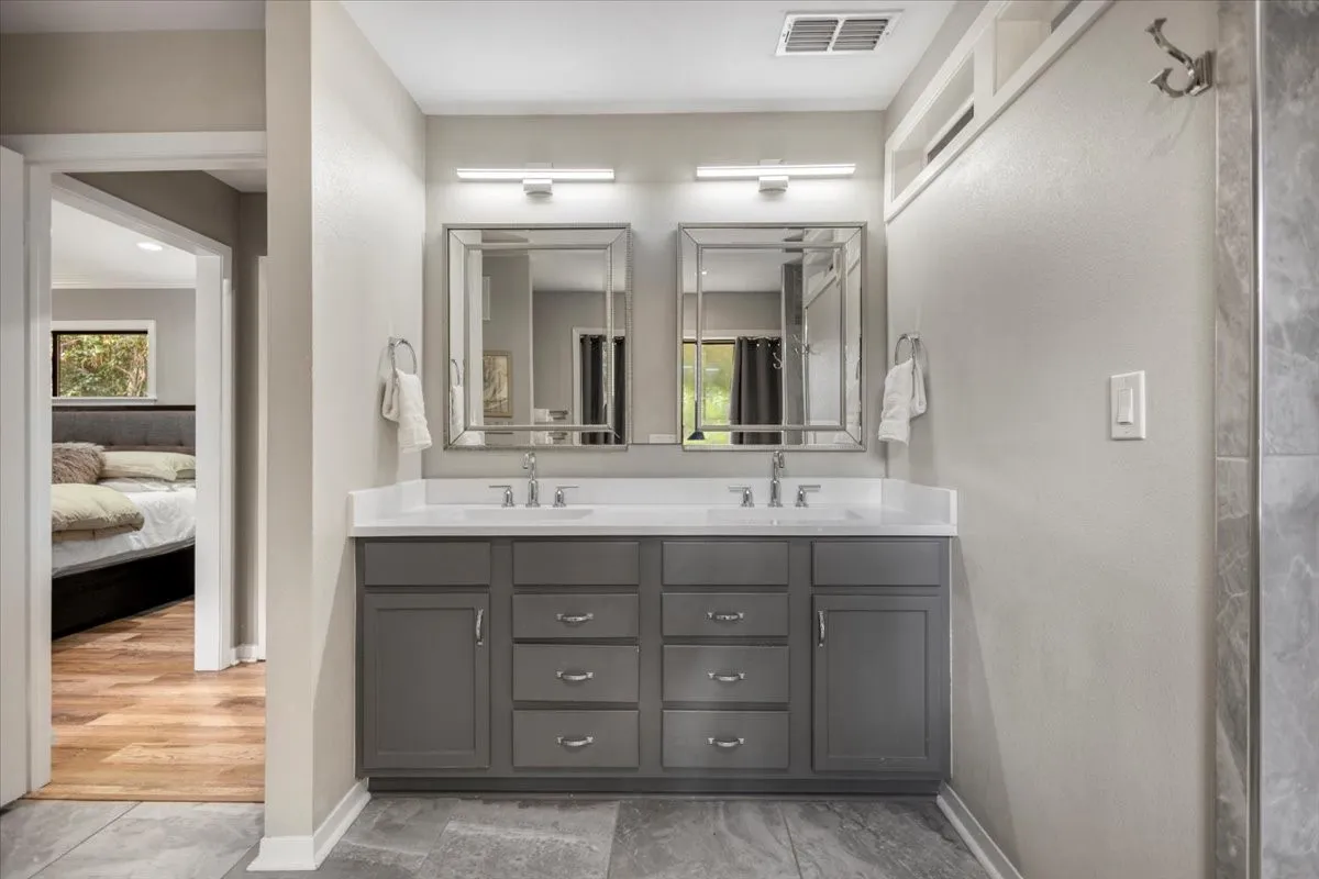 Single Family Residence For Sale in Smith County , 441 Hideaway Lane Central, Hideaway, Texas 75771, 4 Bedroom, 3 Bathroom, 1 Garage spaces, 2,050 Sqft, built in 1978, mls#21322633, Real Estate Agent in Hideaway, Homes For Sale in Smith county, Homes For Sale in Hideaway, Realtor in Hideaway Texas, Real Estate Brokerage Independent Realty Texas, Luminita Cordes Realtor