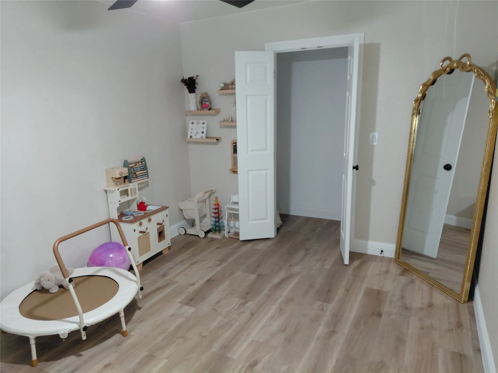 Single Family Residence For Sale in Dallas County , 636 Clearfield Road, Dallas, Texas 75217, 3 Bedroom, 2 Bathroom, 2 Garage spaces, 1,152 Sqft, built in 1960, mls#21306542, Real Estate Agent in Dallas, Homes For Sale in Dallas county, Homes For Sale in Dallas, Realtor in Dallas Texas, Real Estate Brokerage Independent Realty Texas, Luminita Cordes Realtor