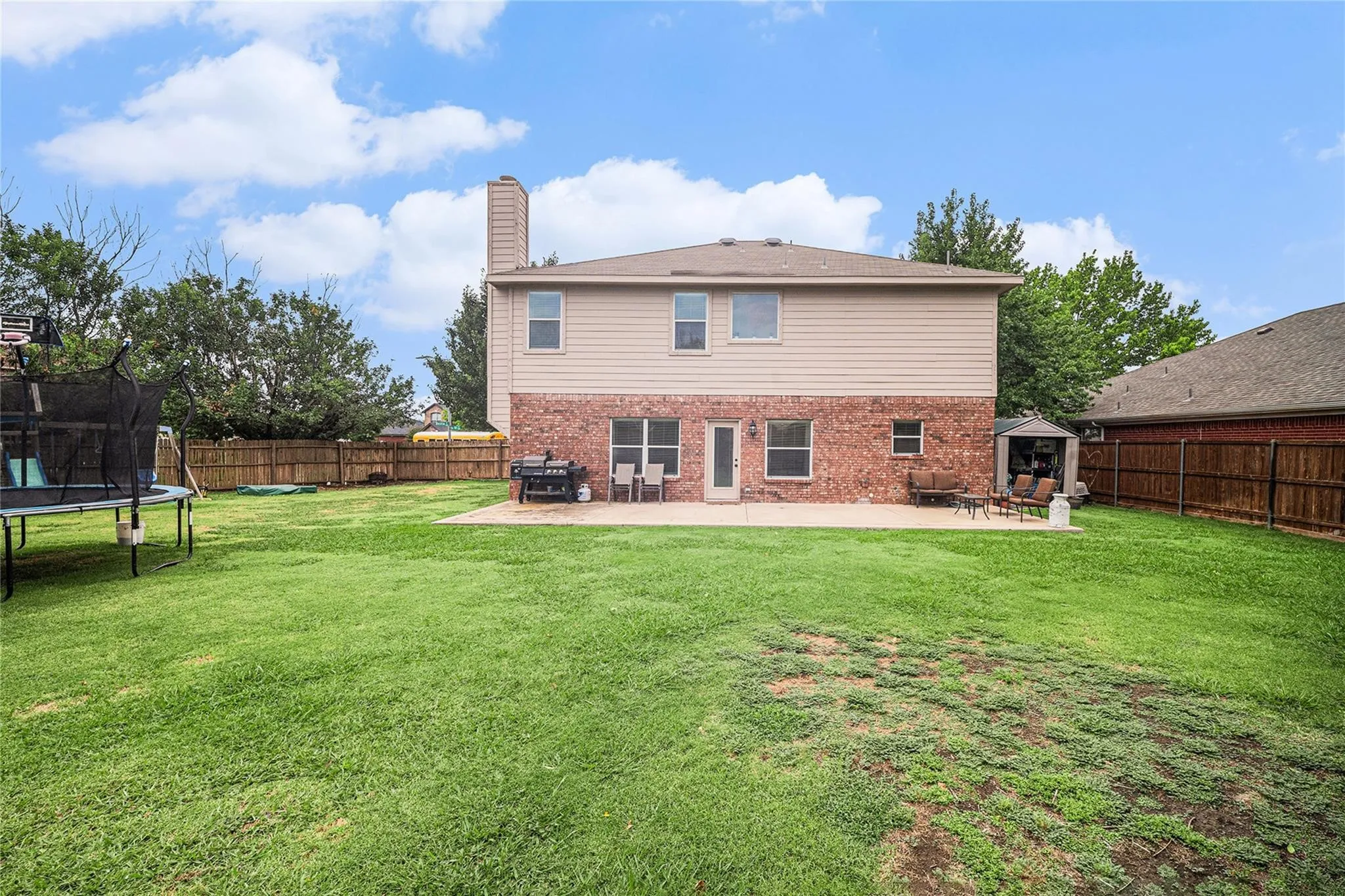 Single Family Residence For Rent in Tarrant County , 9600 Fox Hill Drive, Fort Worth, Texas 76131, 5 Bedroom, 3 Bathroom, 2 Garage spaces, 2,912 Sqft, built in 2004, mls#21322238, Real Estate Agent in Fort Worth, Homes For Rent in Tarrant county, Homes For Rent in Fort Worth, Realtor in Fort Worth Texas, Real Estate Brokerage Independent Realty Texas, Luminita Cordes Realtor