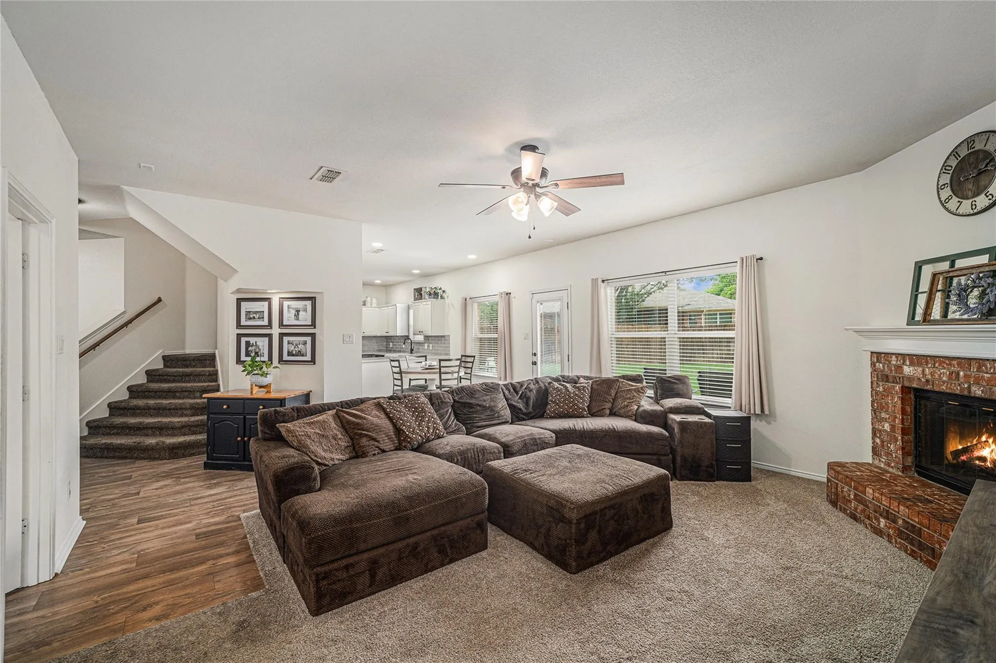 Single Family Residence For Rent in Tarrant County , 9600 Fox Hill Drive, Fort Worth, Texas 76131, 5 Bedroom, 3 Bathroom, 2 Garage spaces, 2,912 Sqft, built in 2004, mls#21322238, Real Estate Agent in Fort Worth, Homes For Rent in Tarrant county, Homes For Rent in Fort Worth, Realtor in Fort Worth Texas, Real Estate Brokerage Independent Realty Texas, Luminita Cordes Realtor