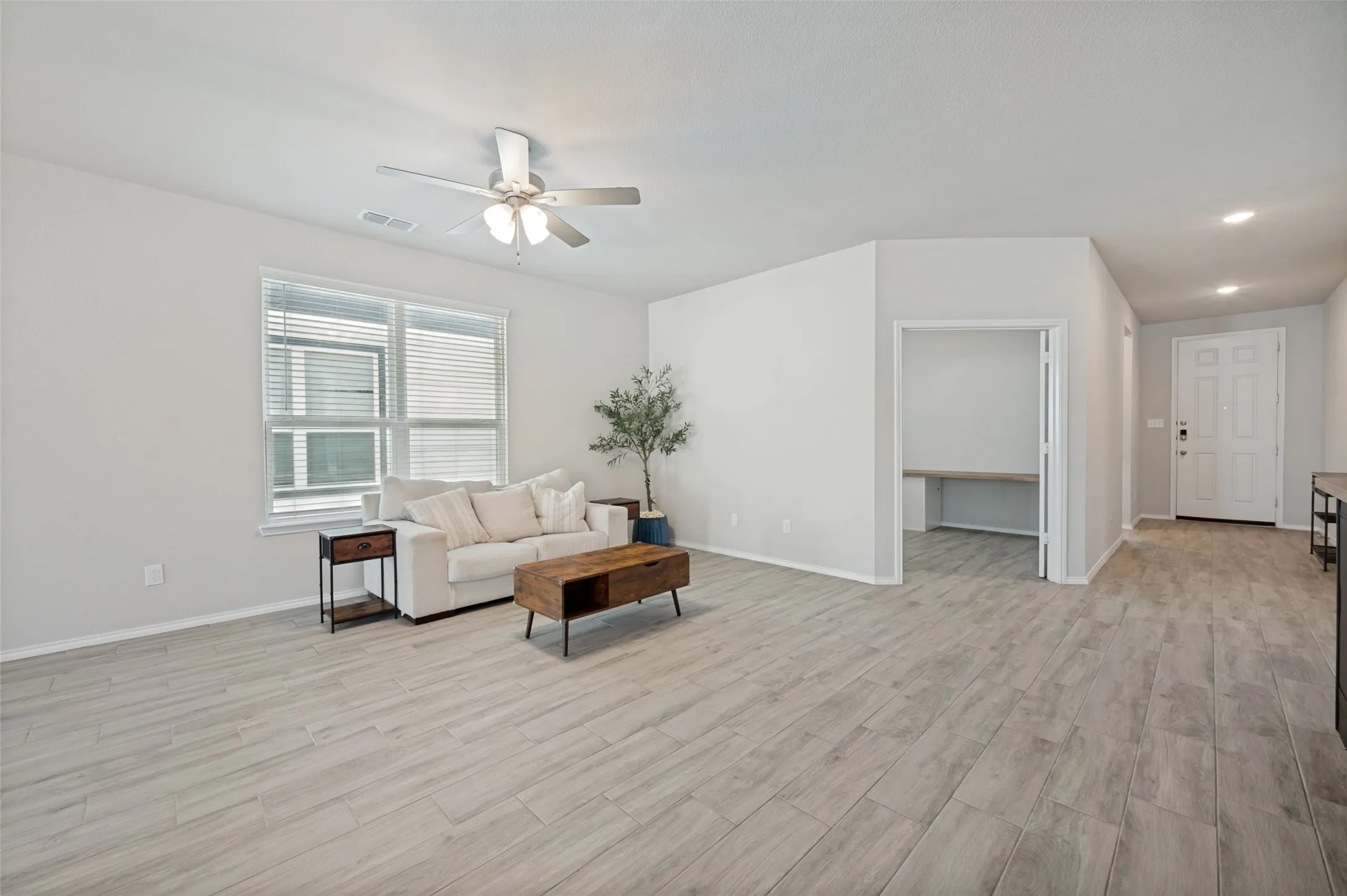 Single Family Residence For Sale in Denton County , 5956 Hopkins Drive, Providence Village, Texas 76227, 3 Bedroom, 2 Bathroom, 2 Garage spaces, 1,820 Sqft, built in 2022, mls#21322704, Real Estate Agent in Providence Village, Homes For Sale in Denton county, Homes For Sale in Providence Village, Realtor in Providence Village Texas, Real Estate Brokerage Independent Realty Texas, Luminita Cordes Realtor