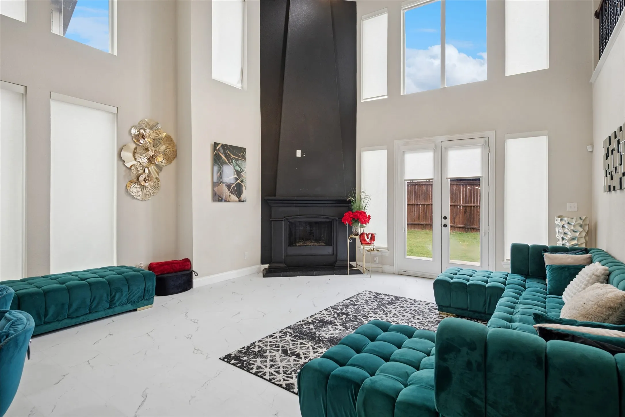 Single Family Residence For Sale in Denton County , 901 Oglethorpe Lane, Aubrey, Texas 76227, 4 Bedroom, 4 Bathroom, 2 Garage spaces, 3,715 Sqft, built in 2013, mls#21322697, Real Estate Agent in Aubrey, Homes For Sale in Denton county, Homes For Sale in Aubrey, Realtor in Aubrey Texas, Real Estate Brokerage Independent Realty Texas, Luminita Cordes Realtor