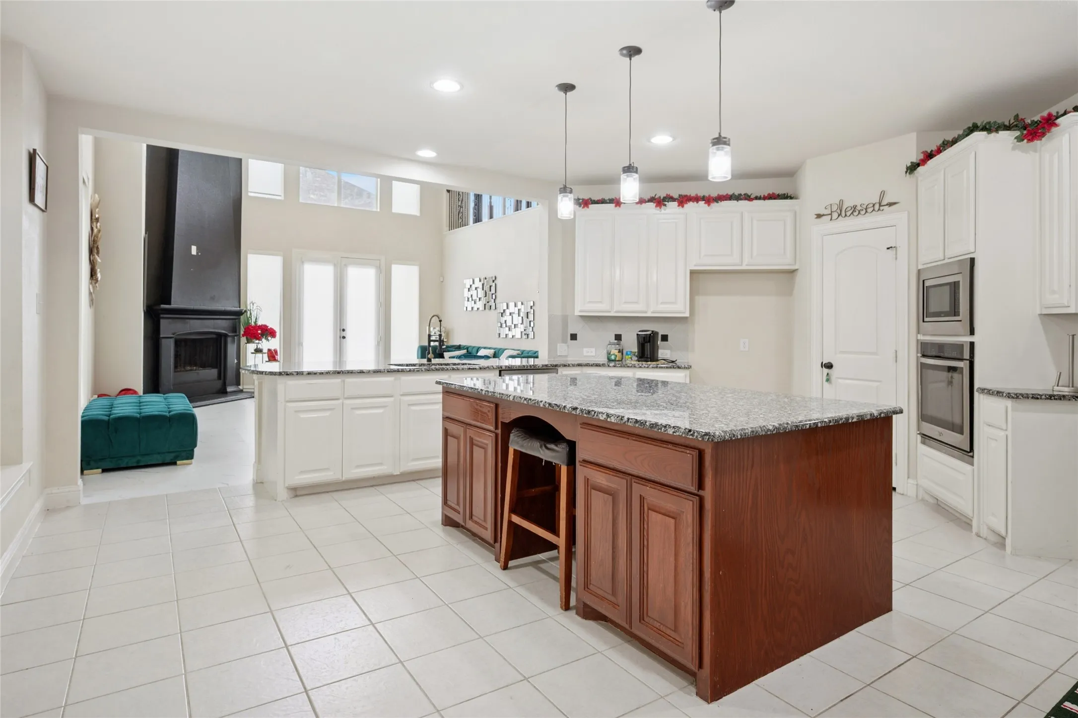 Single Family Residence For Sale in Denton County , 901 Oglethorpe Lane, Aubrey, Texas 76227, 4 Bedroom, 4 Bathroom, 2 Garage spaces, 3,715 Sqft, built in 2013, mls#21322697, Real Estate Agent in Aubrey, Homes For Sale in Denton county, Homes For Sale in Aubrey, Realtor in Aubrey Texas, Real Estate Brokerage Independent Realty Texas, Luminita Cordes Realtor