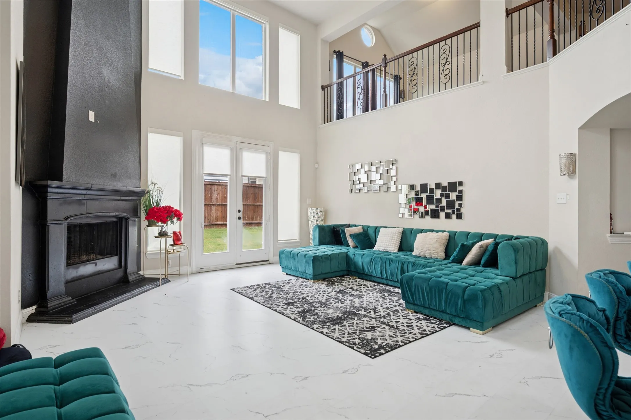 Single Family Residence For Sale in Denton County , 901 Oglethorpe Lane, Aubrey, Texas 76227, 4 Bedroom, 4 Bathroom, 2 Garage spaces, 3,715 Sqft, built in 2013, mls#21322697, Real Estate Agent in Aubrey, Homes For Sale in Denton county, Homes For Sale in Aubrey, Realtor in Aubrey Texas, Real Estate Brokerage Independent Realty Texas, Luminita Cordes Realtor