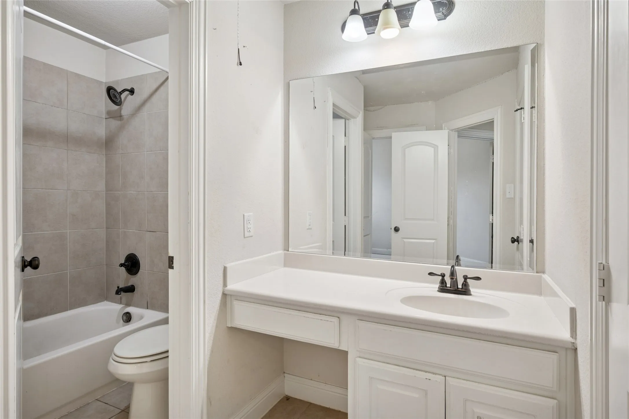 Single Family Residence For Sale in Denton County , 901 Oglethorpe Lane, Aubrey, Texas 76227, 4 Bedroom, 4 Bathroom, 2 Garage spaces, 3,715 Sqft, built in 2013, mls#21322697, Real Estate Agent in Aubrey, Homes For Sale in Denton county, Homes For Sale in Aubrey, Realtor in Aubrey Texas, Real Estate Brokerage Independent Realty Texas, Luminita Cordes Realtor