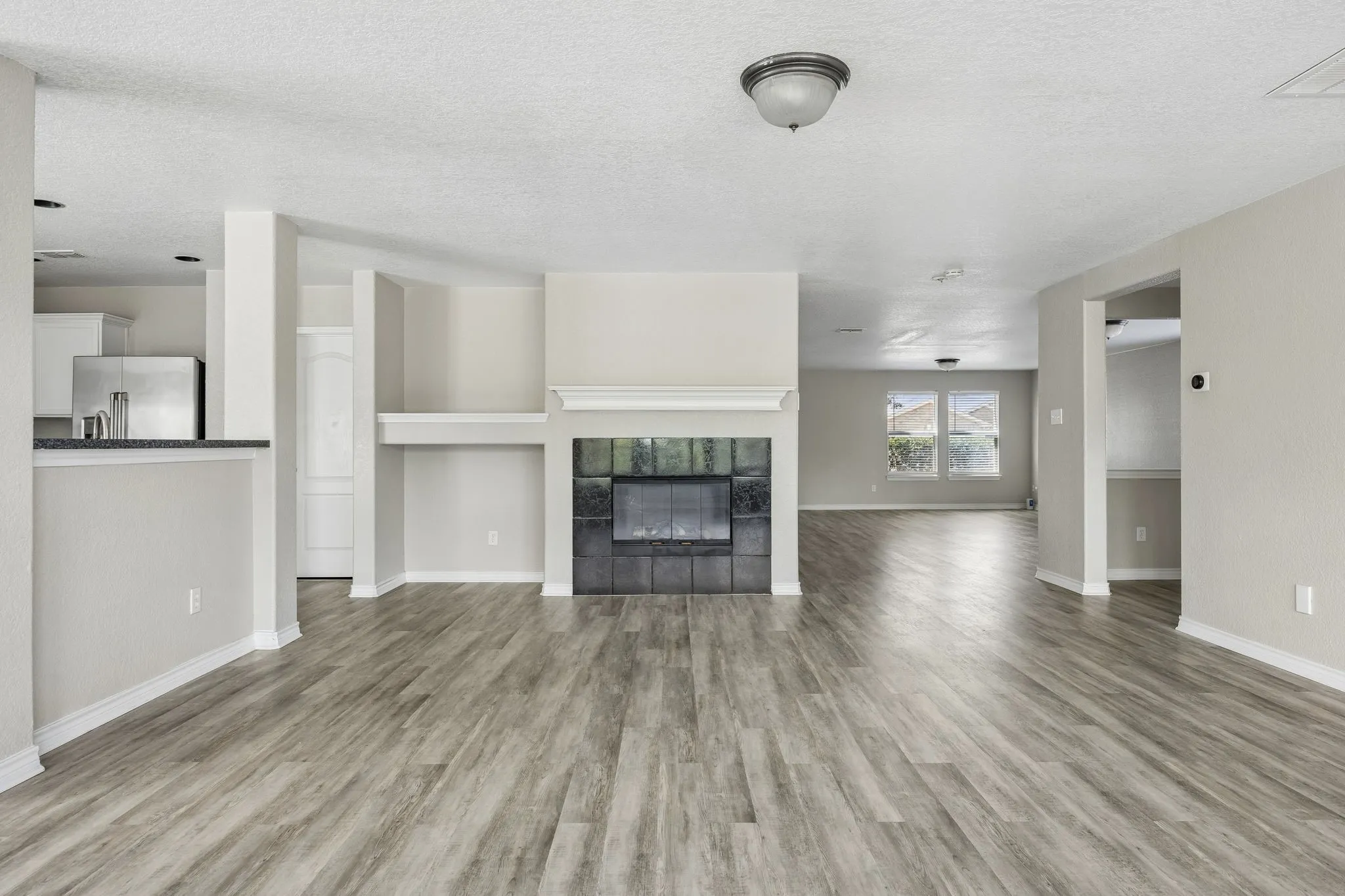 Single Family Residence For Sale in Tarrant County , 3924 Estrella Court, Fort Worth, Texas 76106, 5 Bedroom, 3 Bathroom, 2 Garage spaces, 3,632 Sqft, built in 2006, mls#21317731, Real Estate Agent in Fort Worth, Homes For Sale in Tarrant county, Homes For Sale in Fort Worth, Realtor in Fort Worth Texas, Real Estate Brokerage Independent Realty Texas, Luminita Cordes Realtor