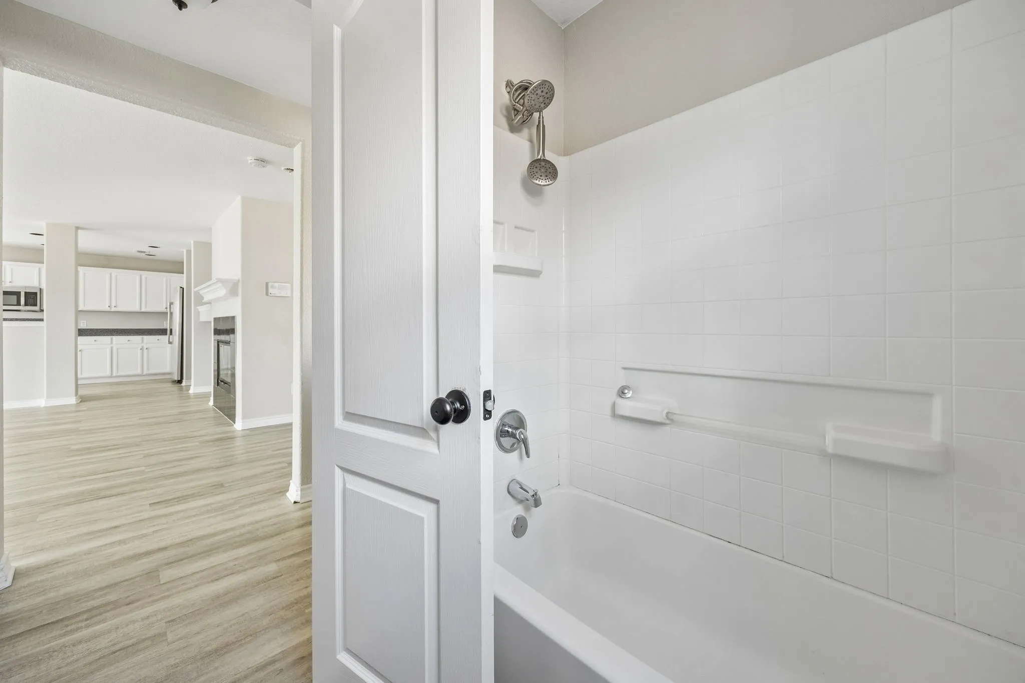 Single Family Residence For Sale in Tarrant County , 3924 Estrella Court, Fort Worth, Texas 76106, 5 Bedroom, 3 Bathroom, 2 Garage spaces, 3,632 Sqft, built in 2006, mls#21317731, Real Estate Agent in Fort Worth, Homes For Sale in Tarrant county, Homes For Sale in Fort Worth, Realtor in Fort Worth Texas, Real Estate Brokerage Independent Realty Texas, Luminita Cordes Realtor