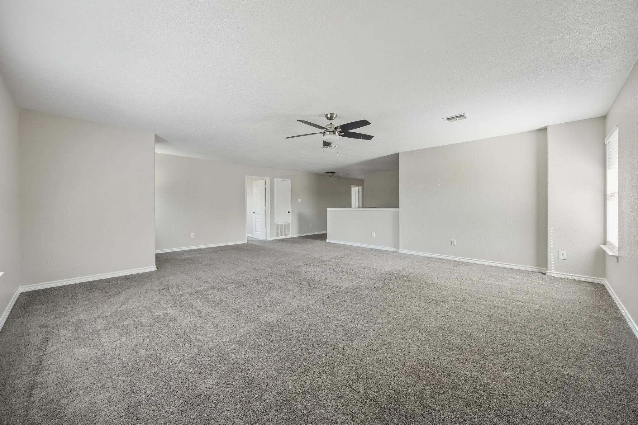 Single Family Residence For Sale in Tarrant County , 3924 Estrella Court, Fort Worth, Texas 76106, 5 Bedroom, 3 Bathroom, 2 Garage spaces, 3,632 Sqft, built in 2006, mls#21317731, Real Estate Agent in Fort Worth, Homes For Sale in Tarrant county, Homes For Sale in Fort Worth, Realtor in Fort Worth Texas, Real Estate Brokerage Independent Realty Texas, Luminita Cordes Realtor