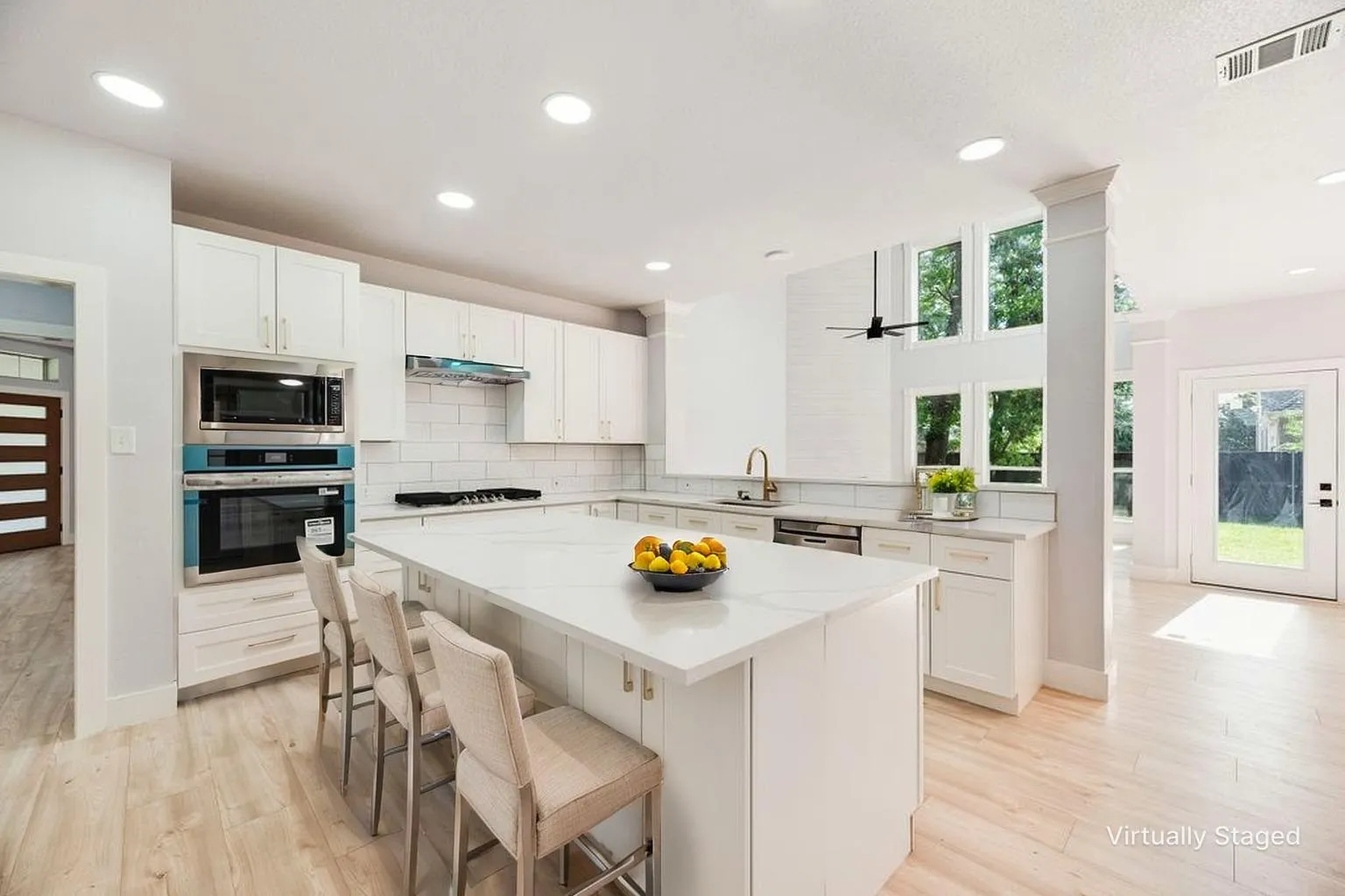Gorgeous updated kitchen with quartz countertop and new appliances